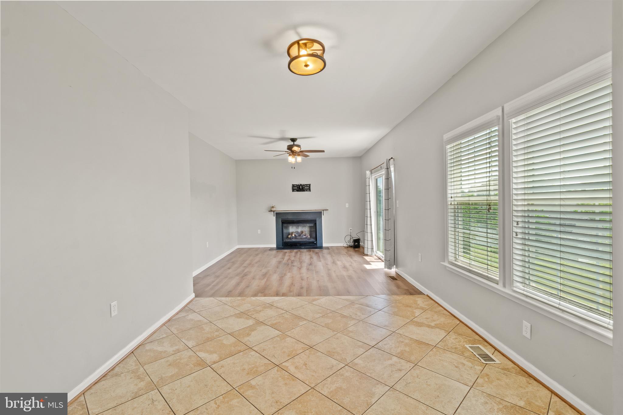 MCCAULEY CROSSING - Residential