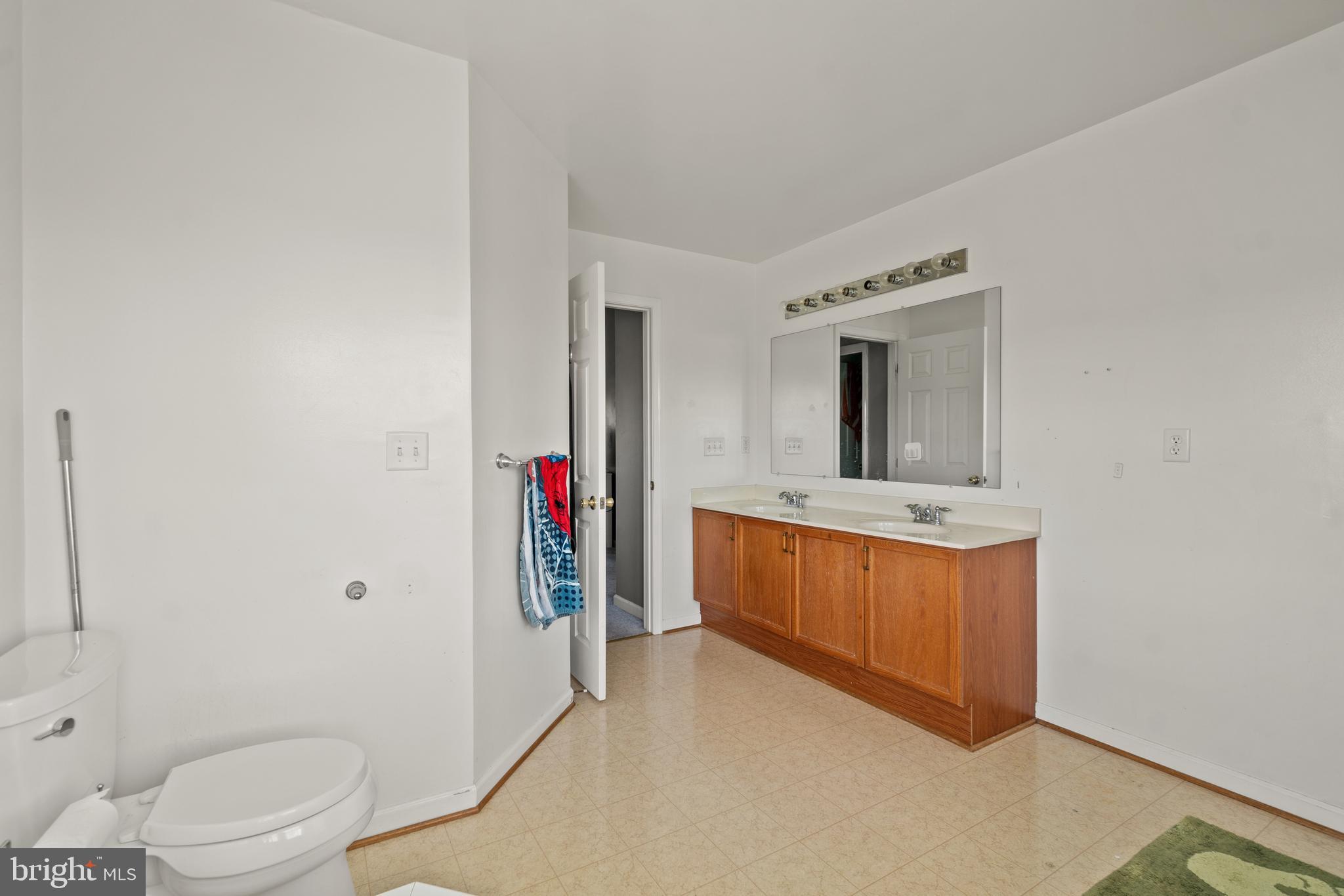 MCCAULEY CROSSING - Residential