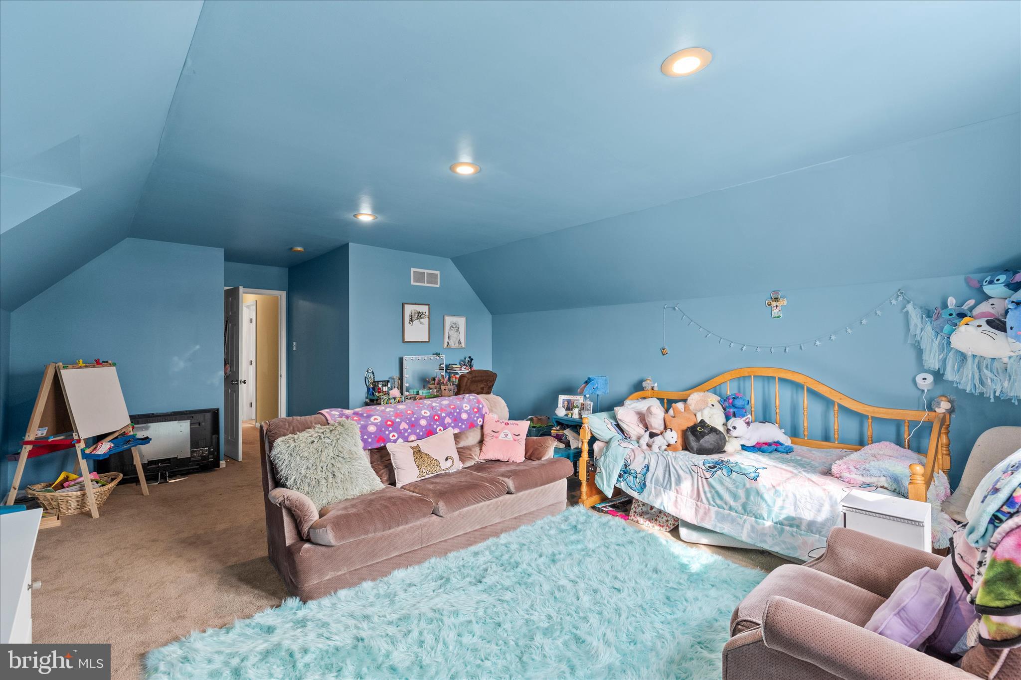 BEACON HILL - Residential