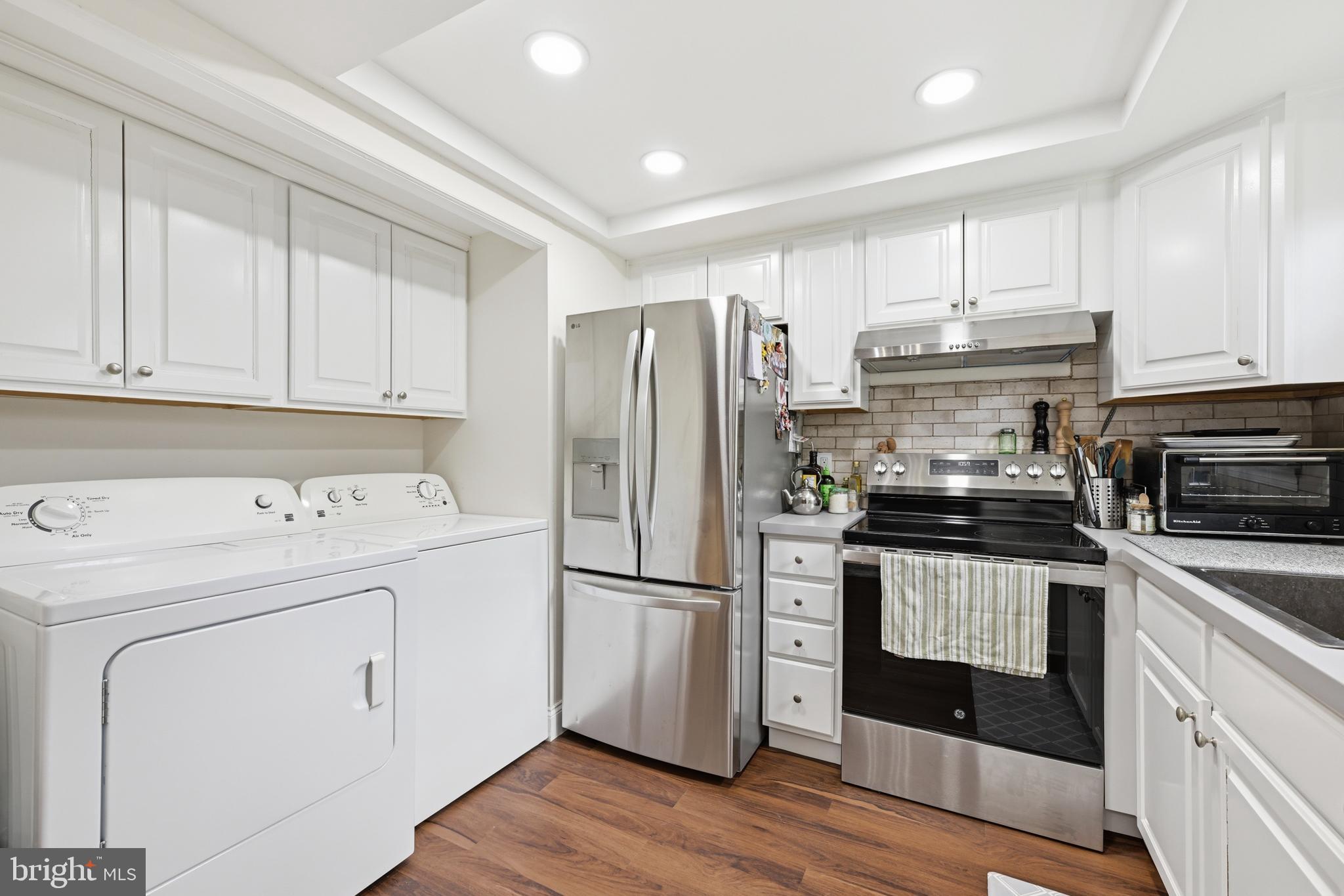 YARDLEY COMMONS - Residential