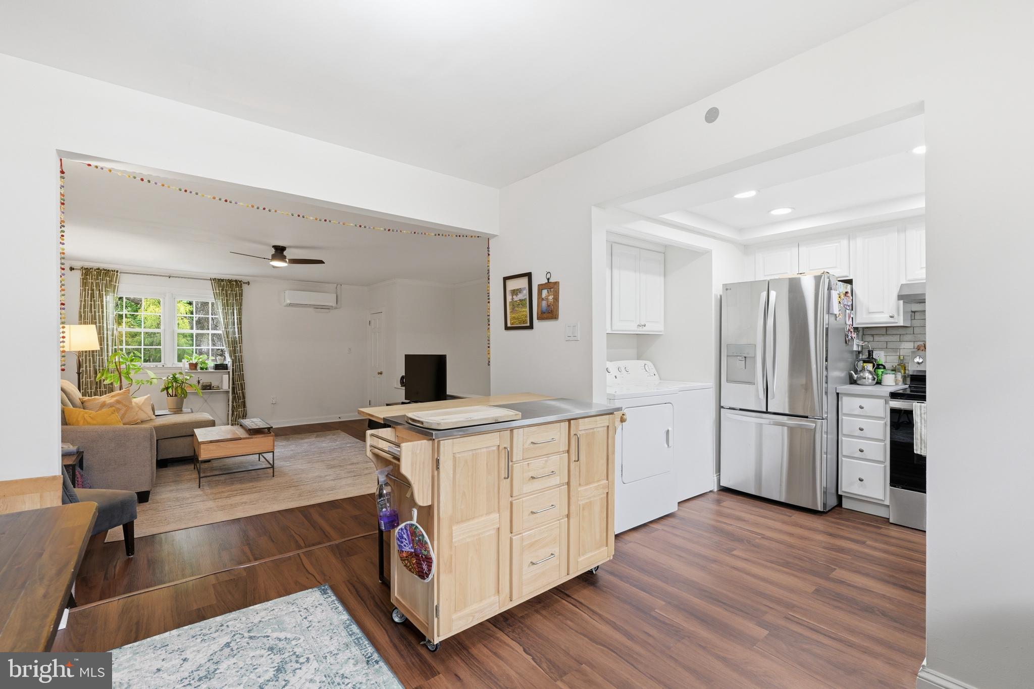 YARDLEY COMMONS - Residential