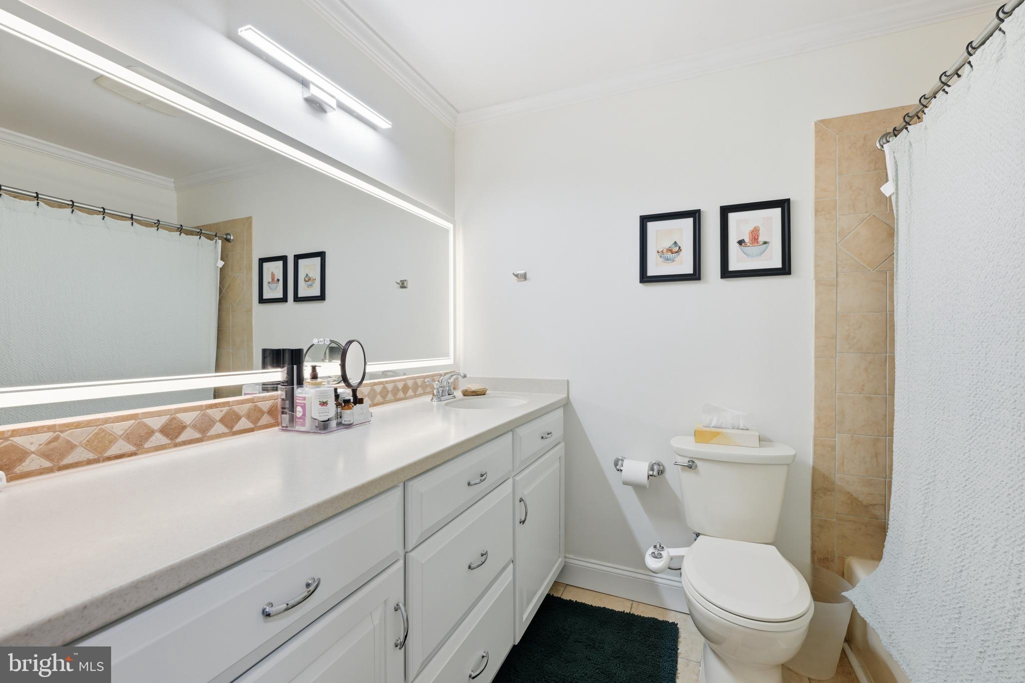 YARDLEY COMMONS - Residential