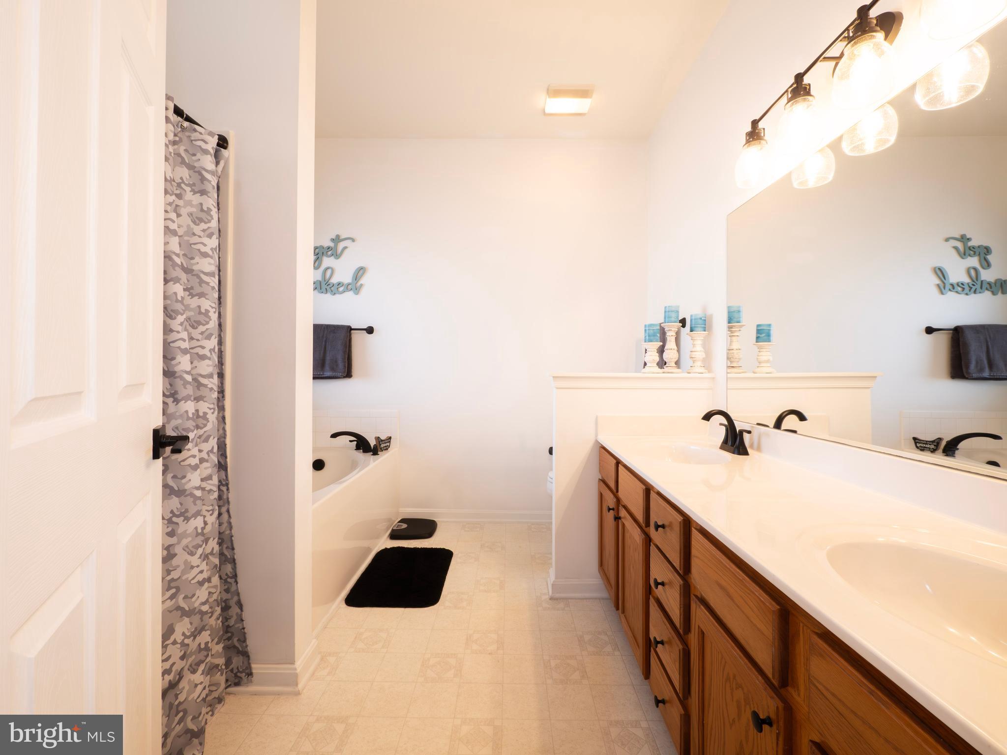 HAMMONDS MILL - Residential