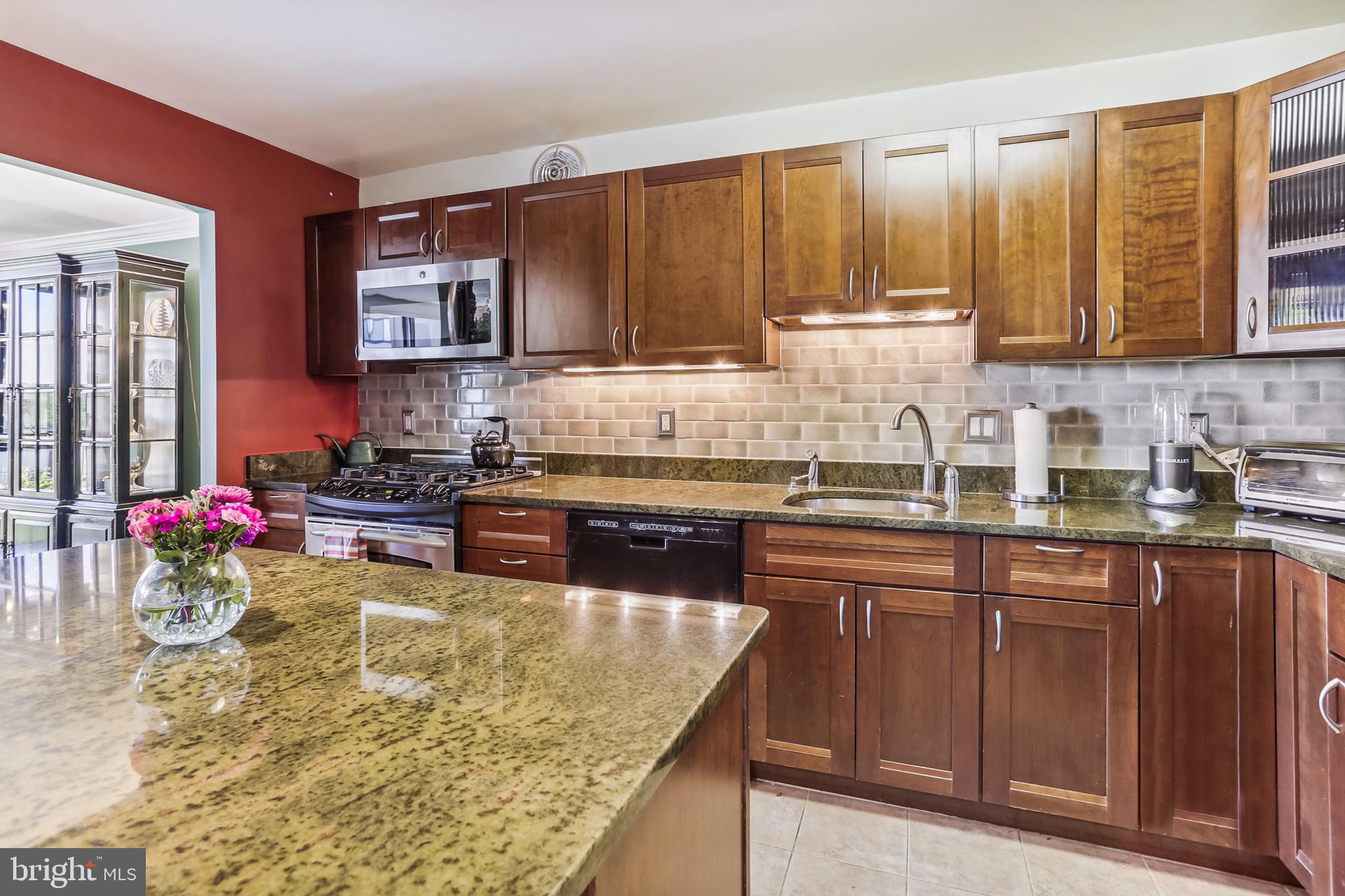 FRIENDSHIP HEIGHTS - Residential