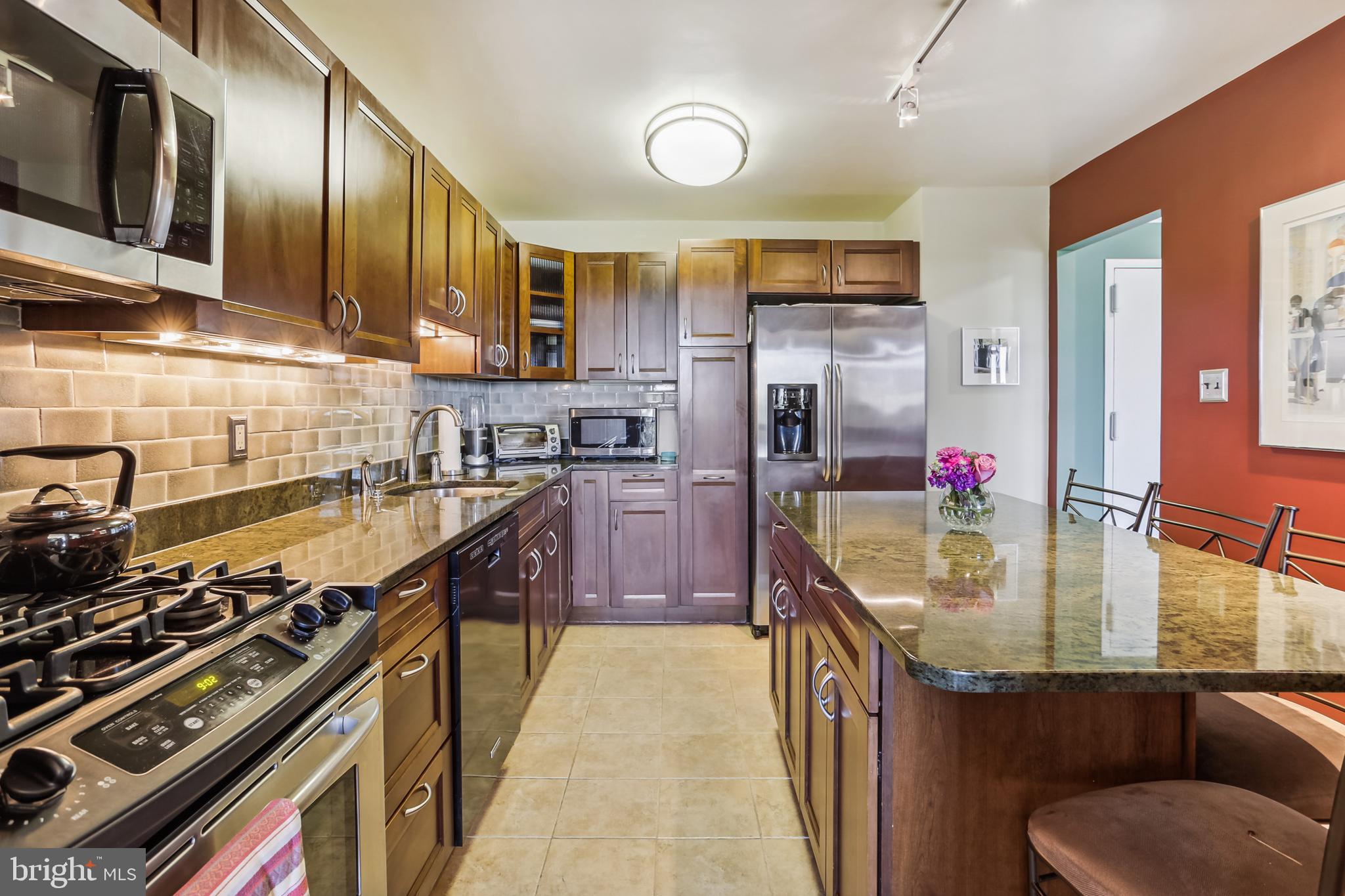 FRIENDSHIP HEIGHTS - Residential