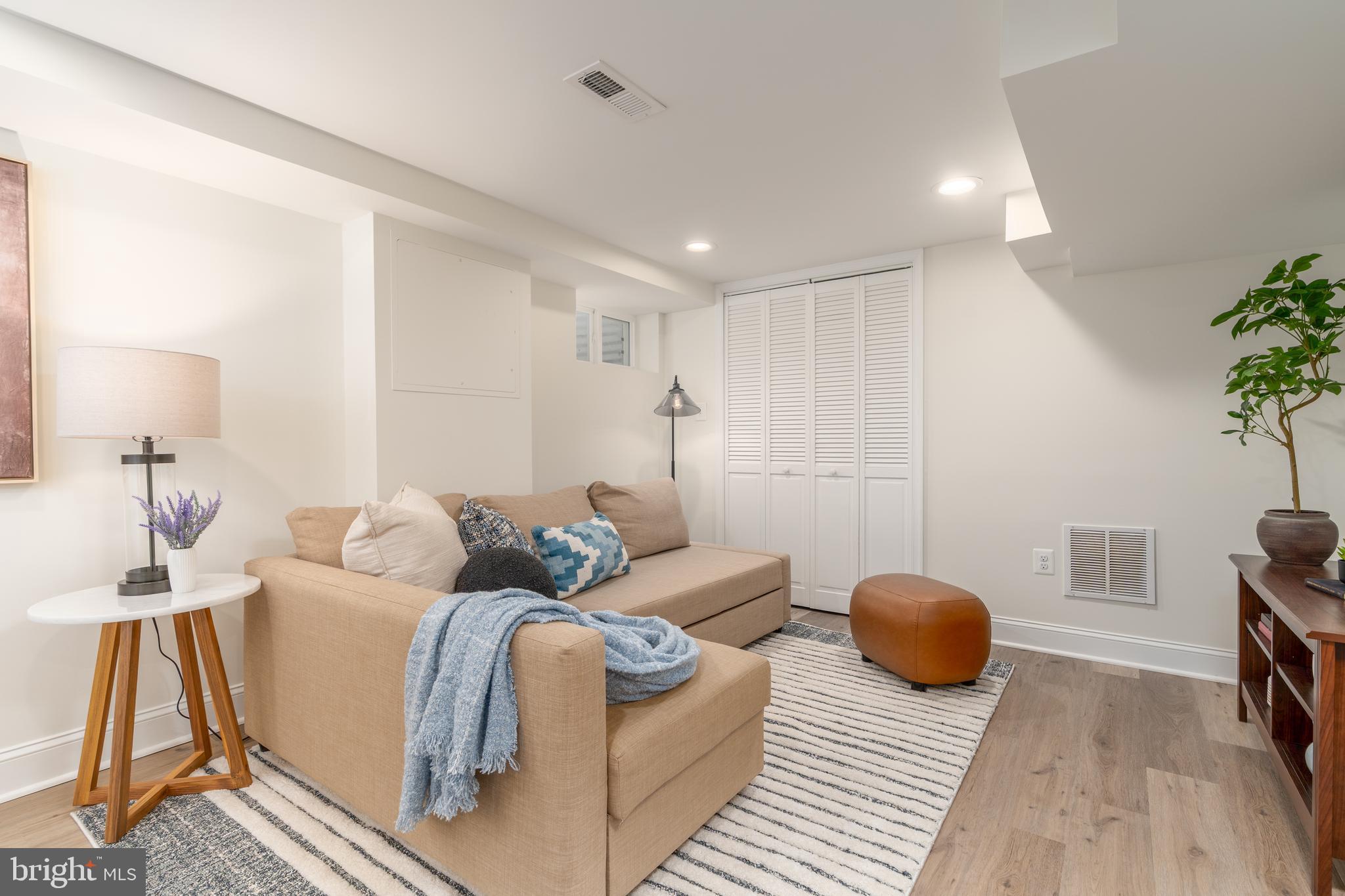 FOREST ESTATES - Residential