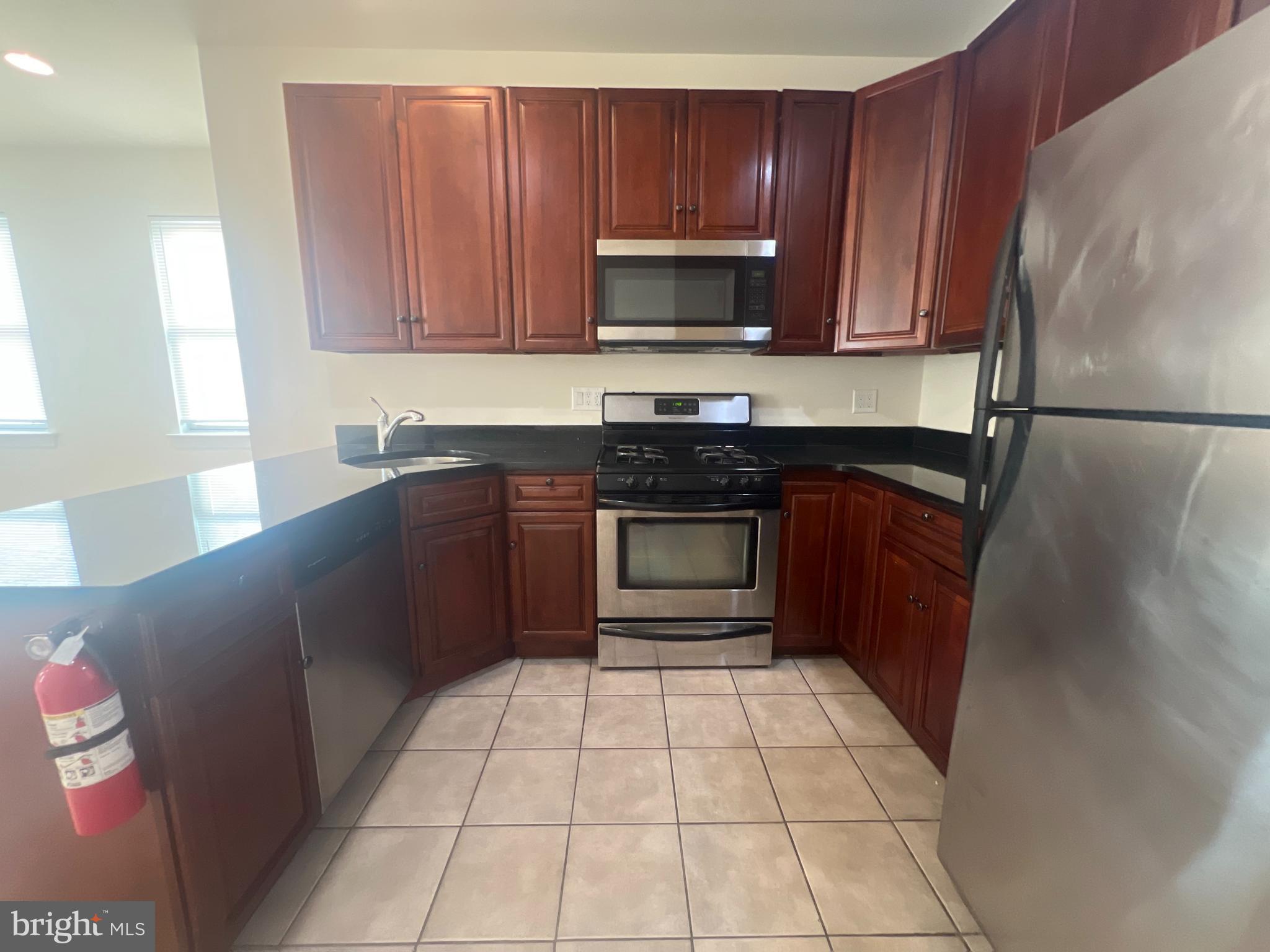 TEMPLE UNIVERSITY - Residential Lease