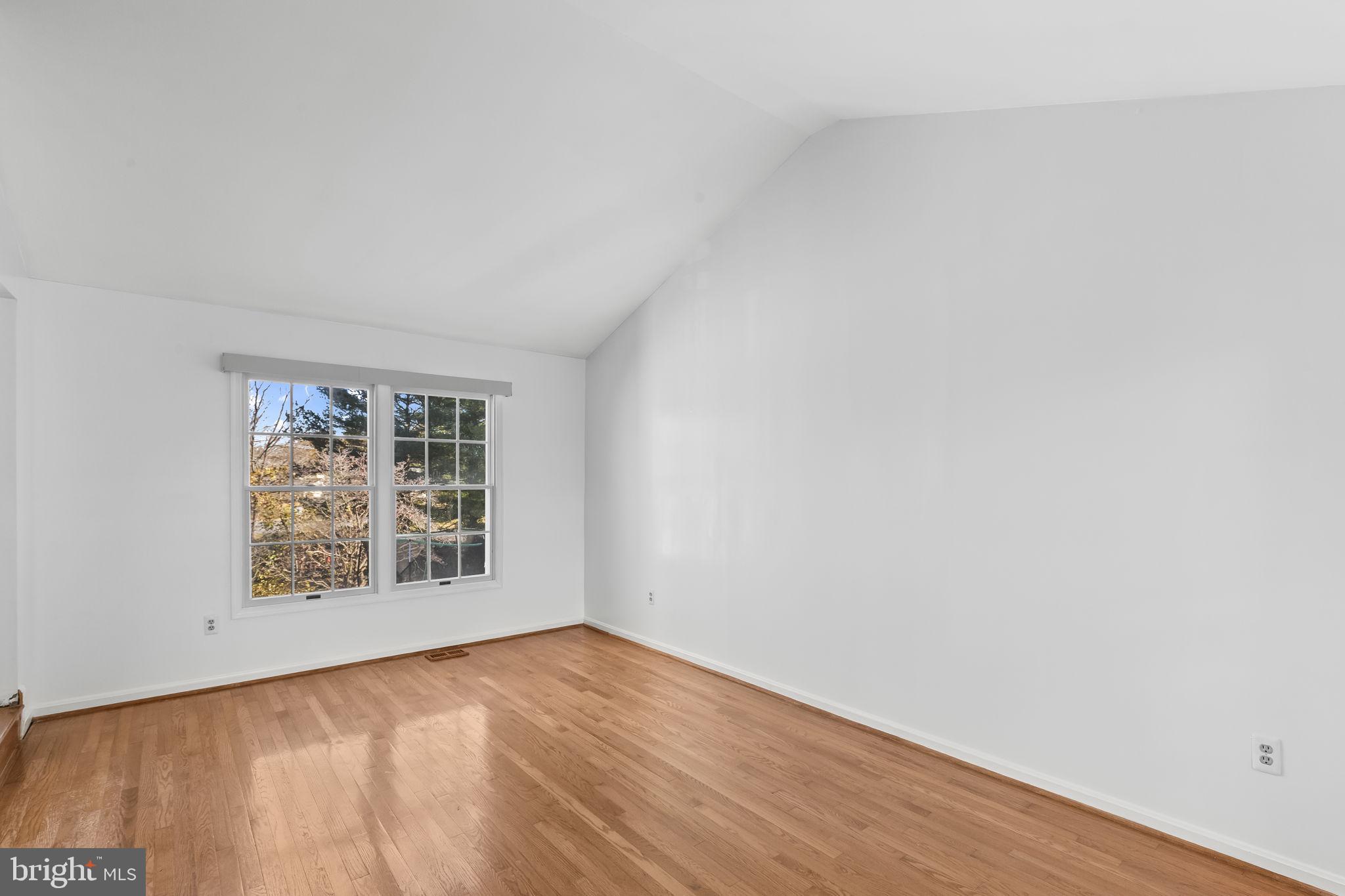 FALCON RIDGE - Residential