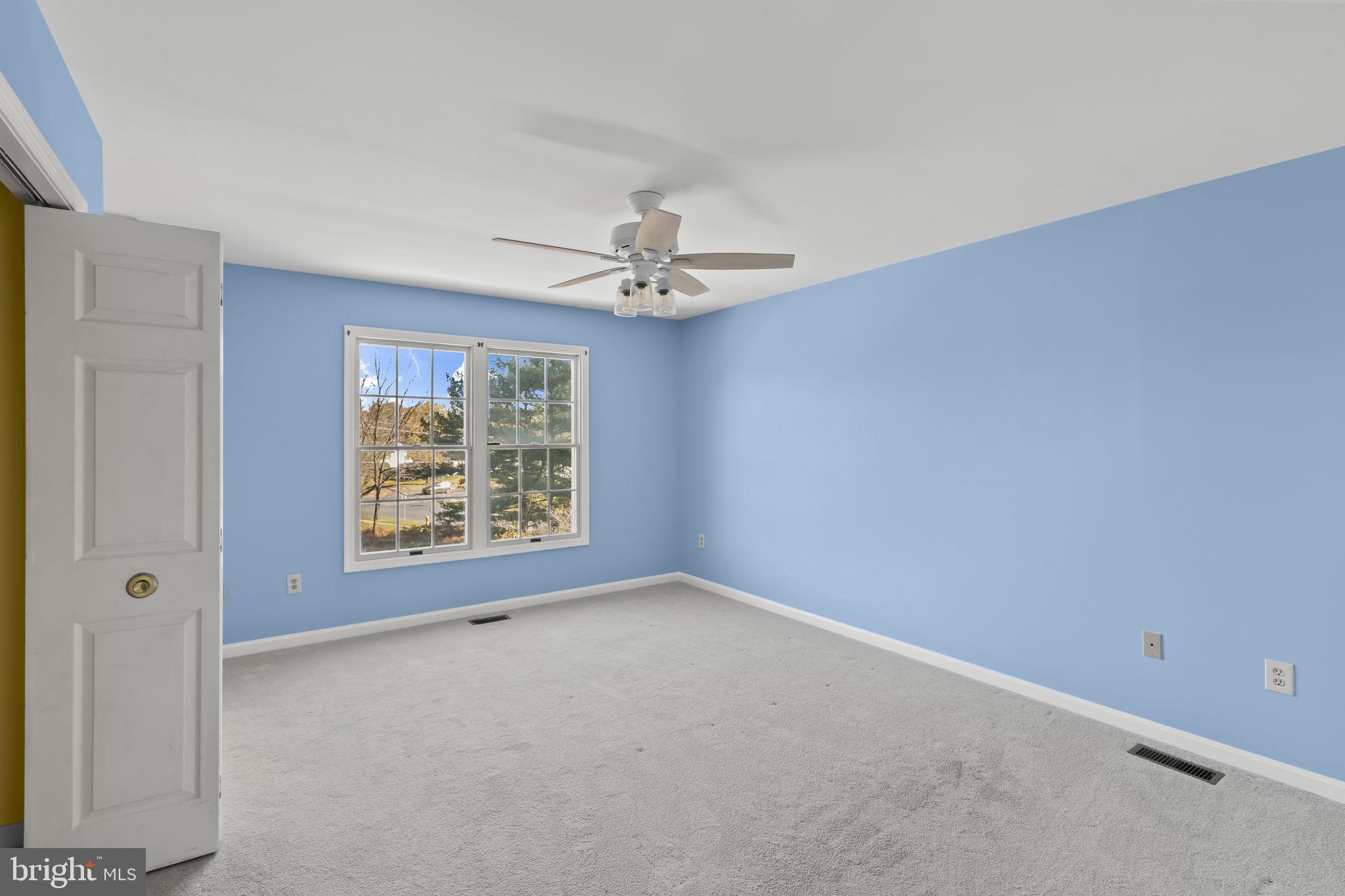 FALCON RIDGE - Residential