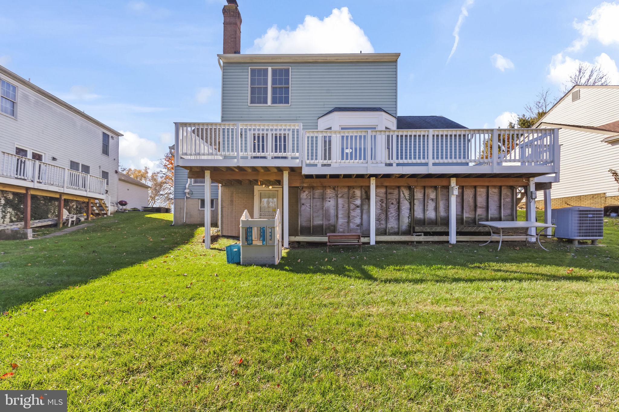 FALCON RIDGE - Residential