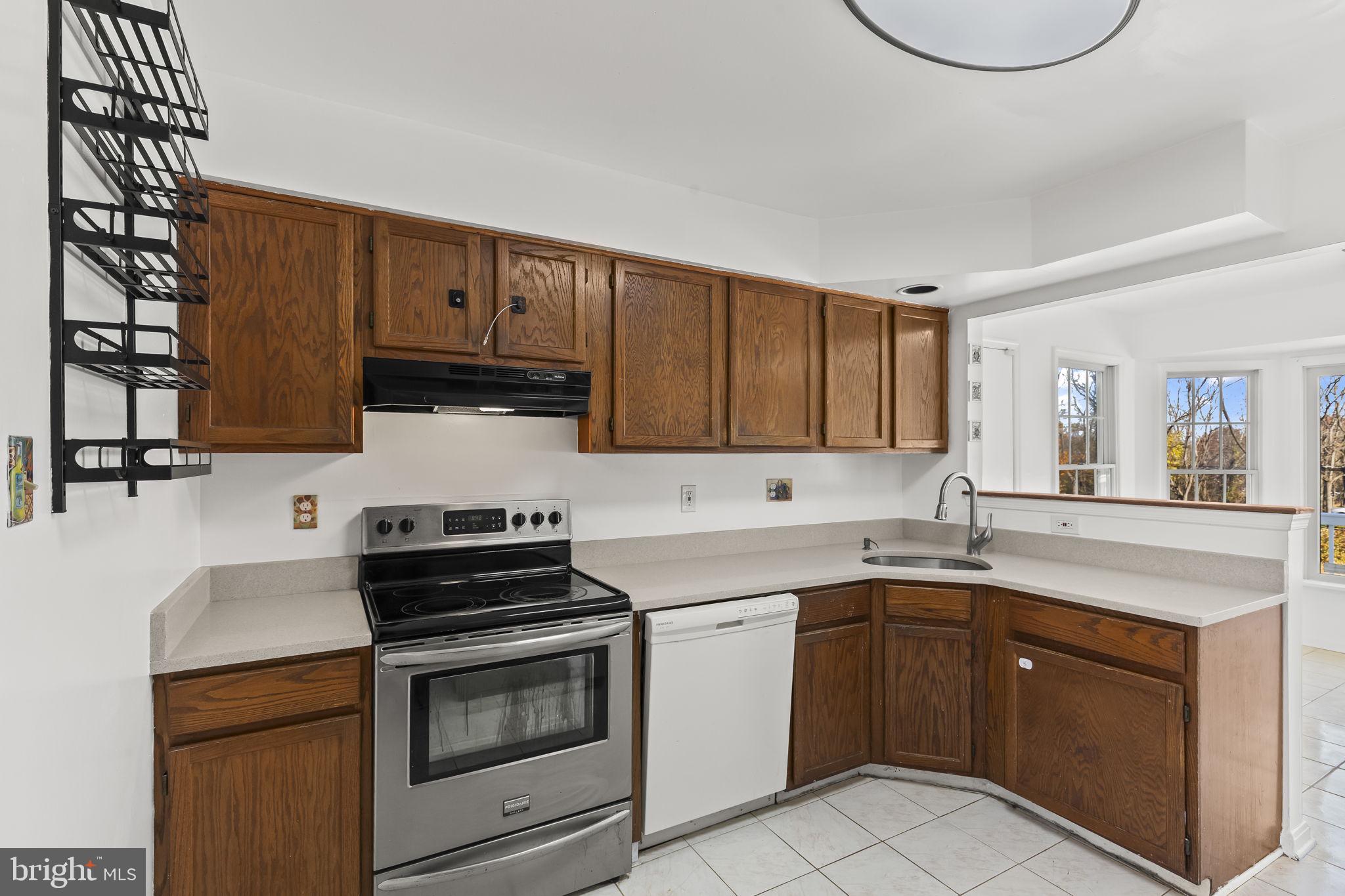 8802 FALCON RIDGE DRIVE