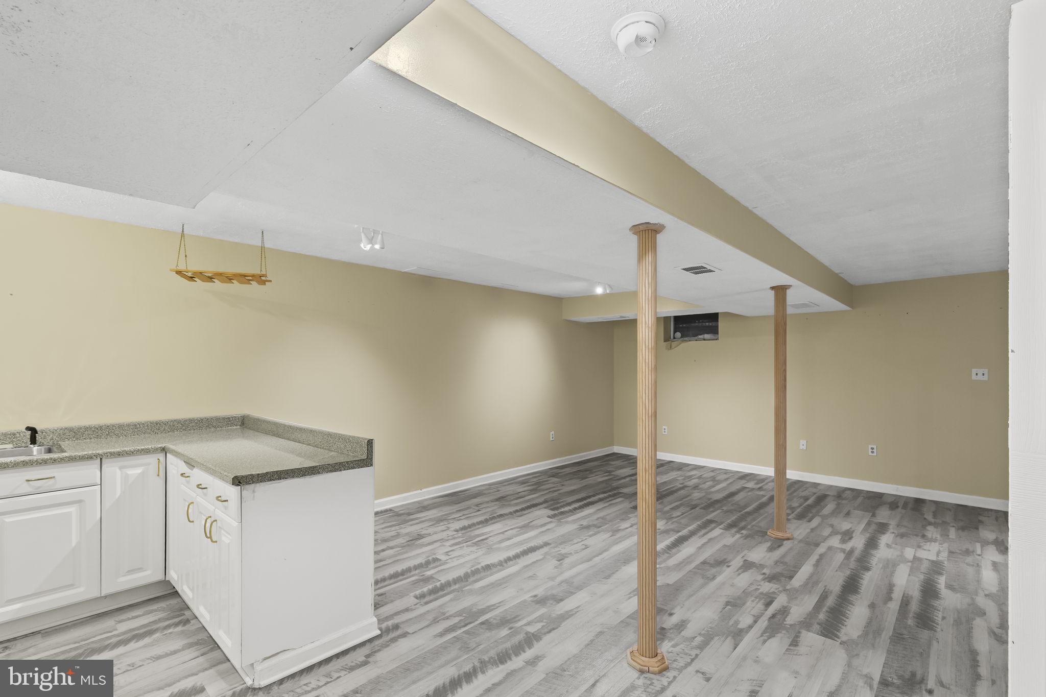 FALCON RIDGE - Residential