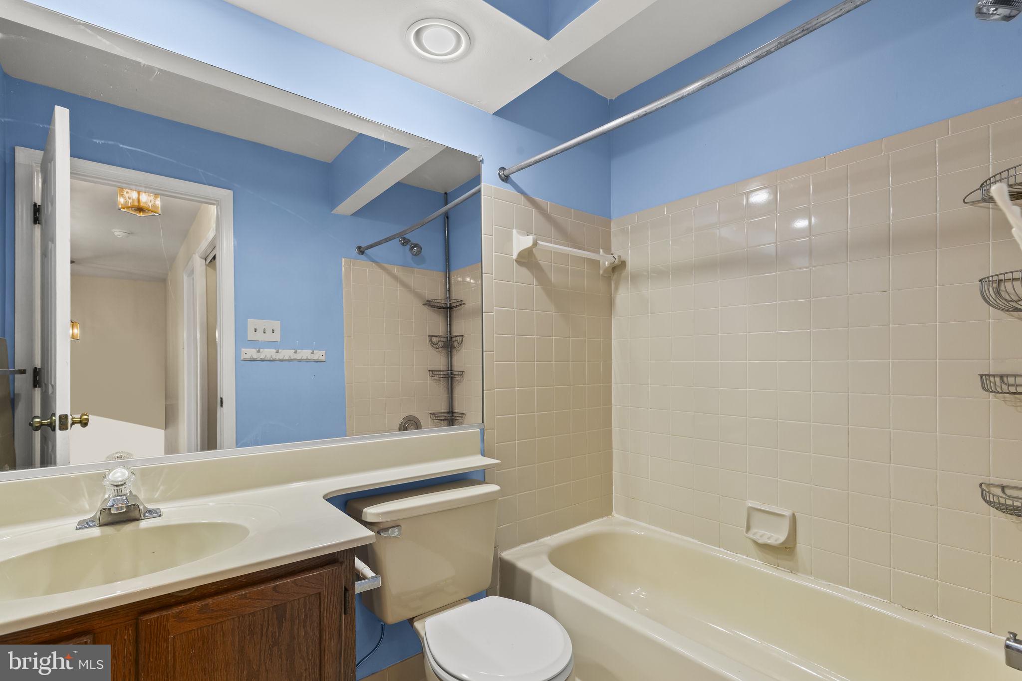 FALCON RIDGE - Residential