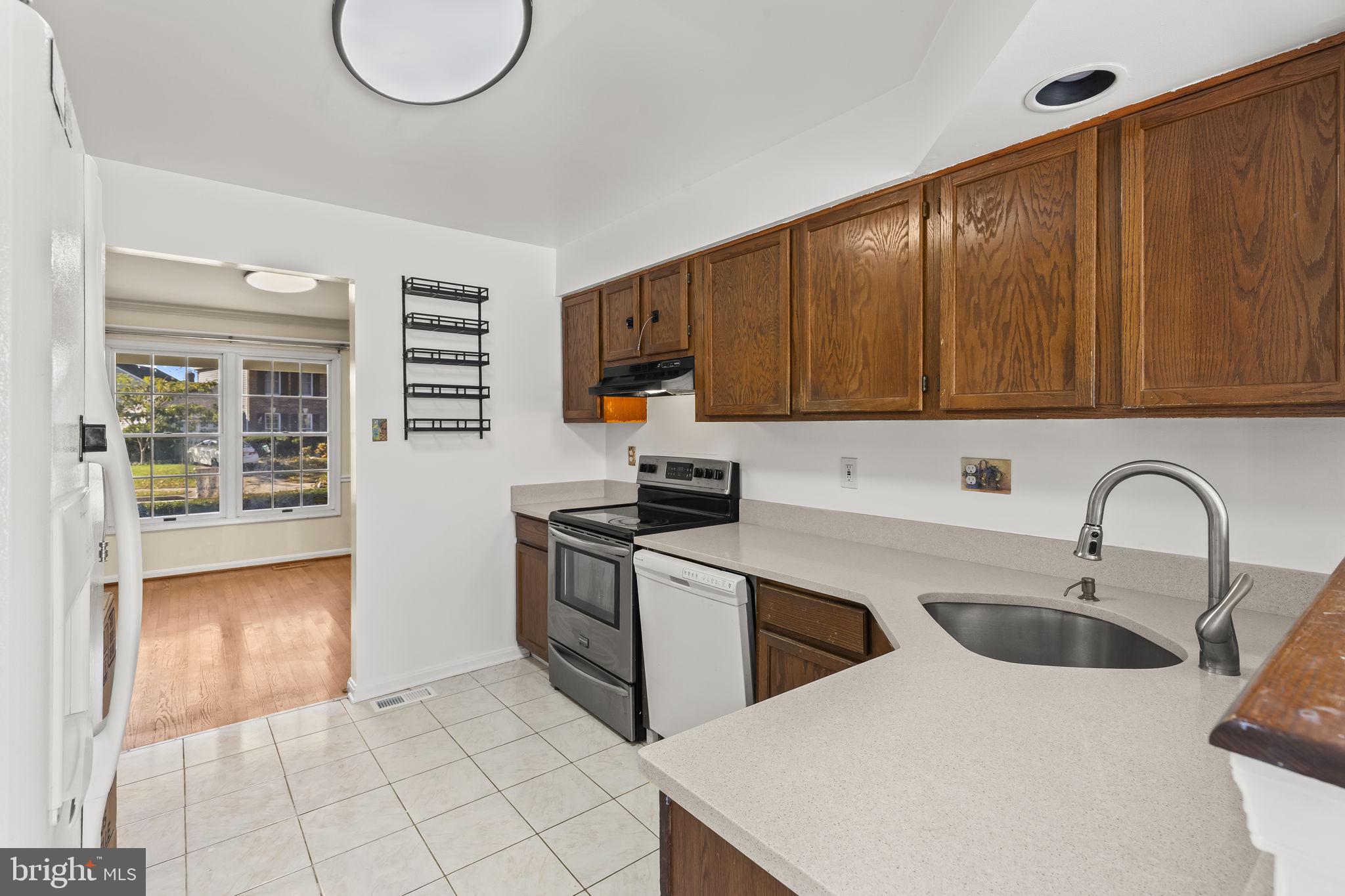 8802 FALCON RIDGE DRIVE