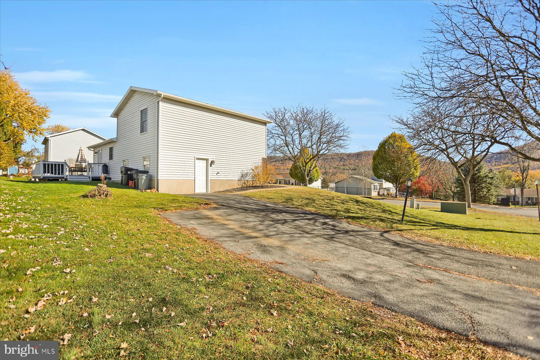 PLEASANT HILLS - Residential