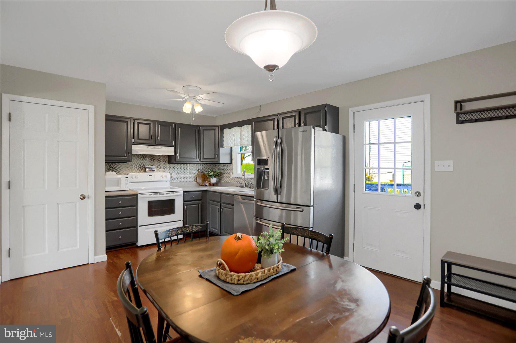 PLEASANT HILLS - Residential