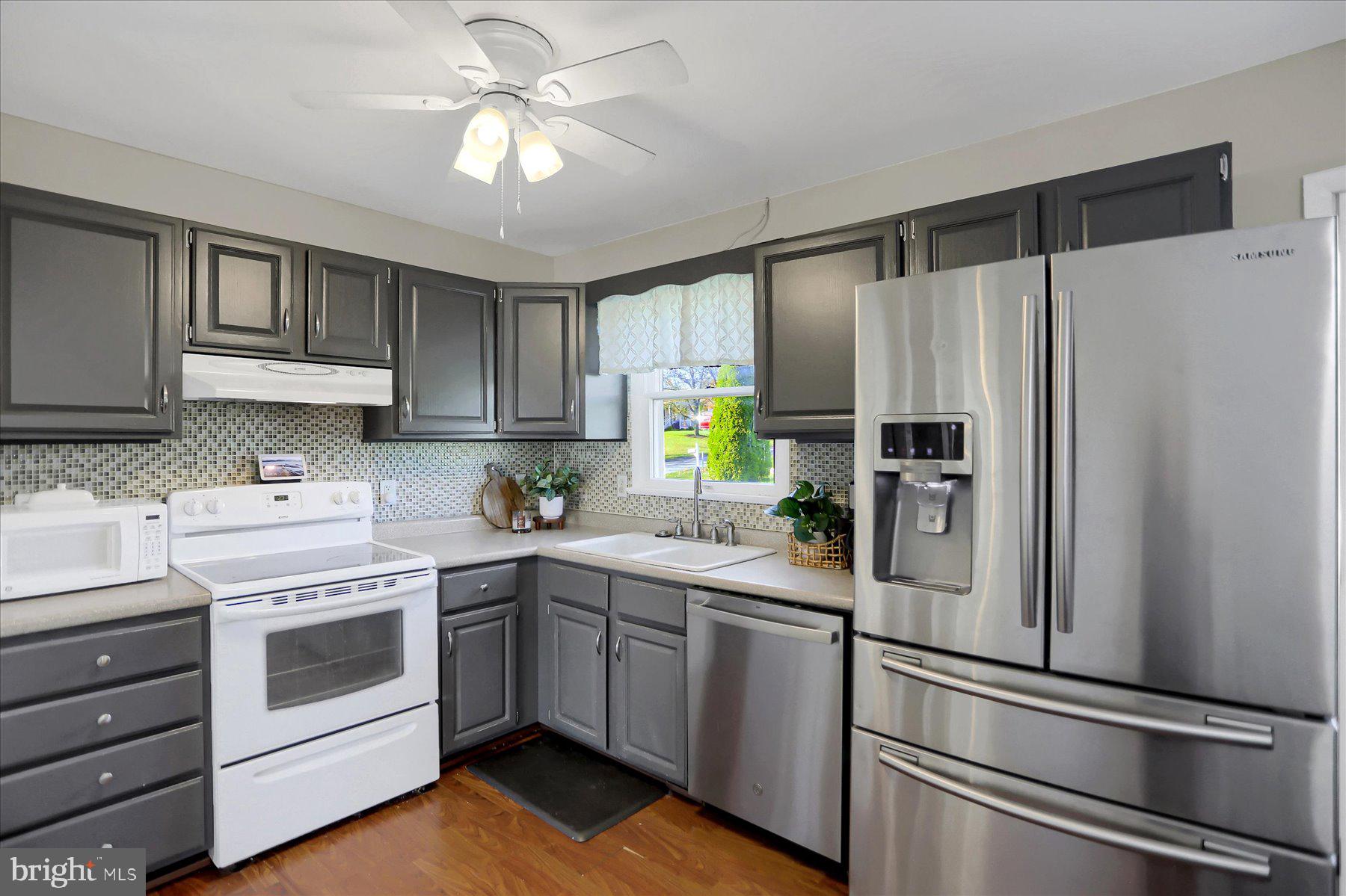 PLEASANT HILLS - Residential