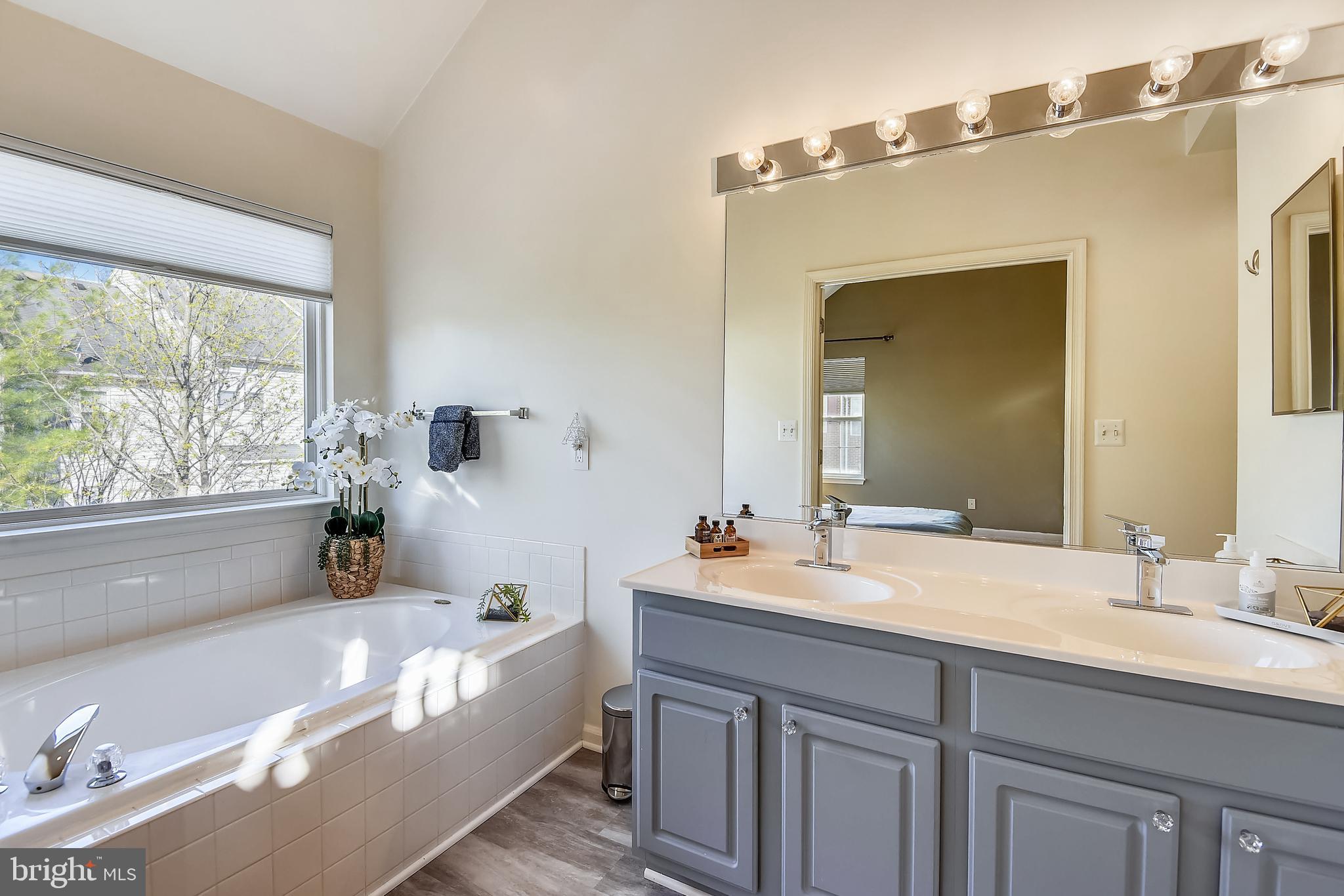 MCNAIR FARMS LANDBAY 5 - Residential