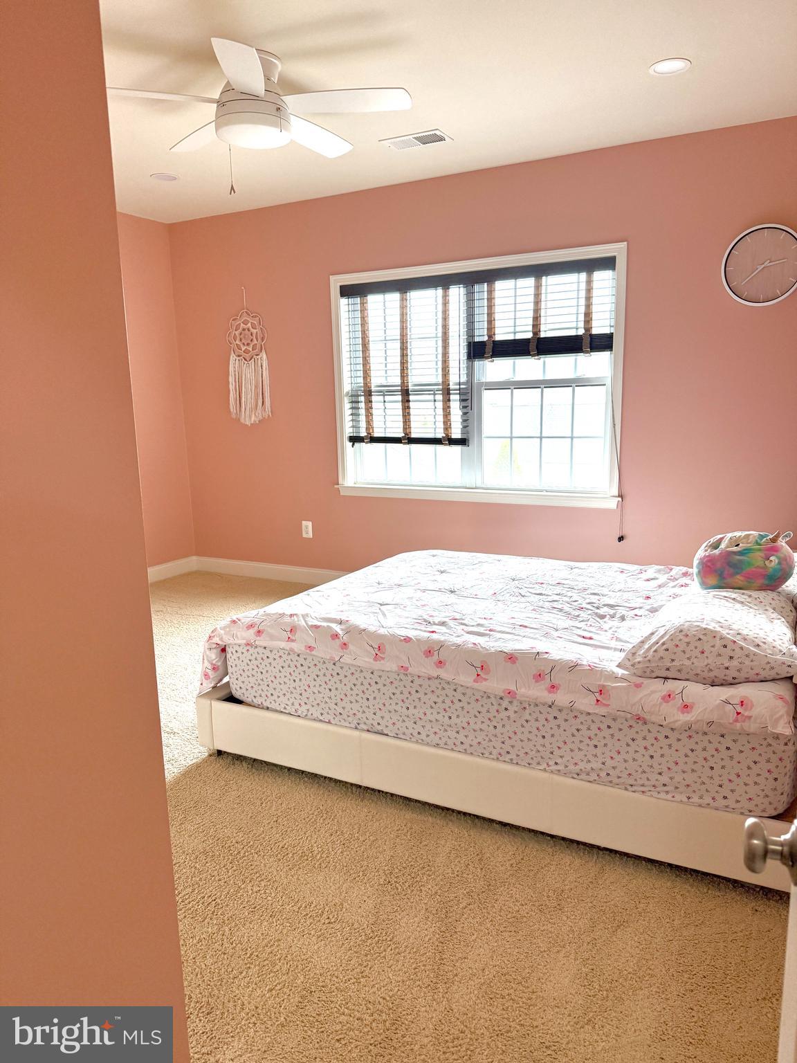 LOUDOUN VALLEY ESTATES 2 - Residential Lease