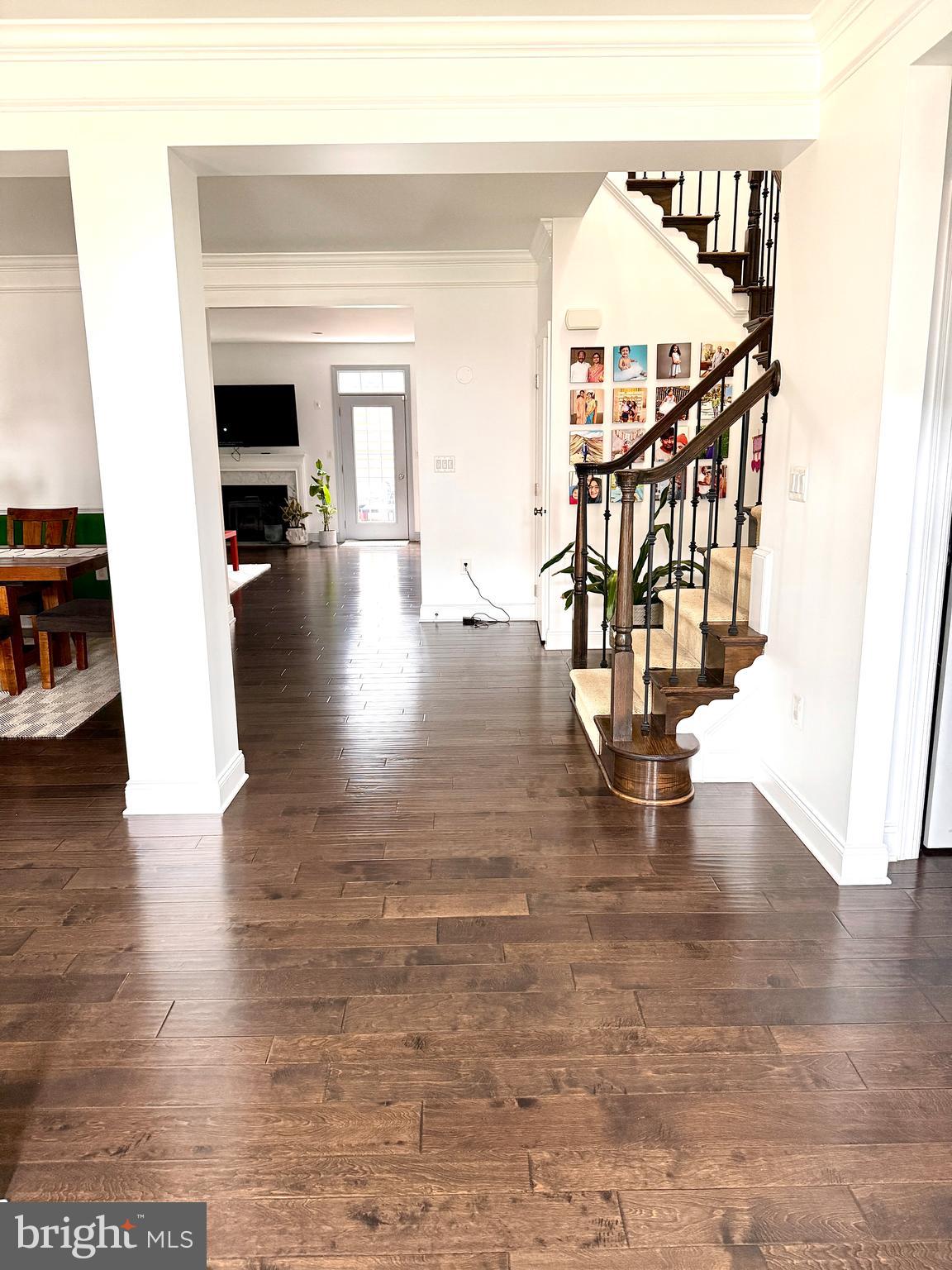 LOUDOUN VALLEY ESTATES 2 - Residential Lease