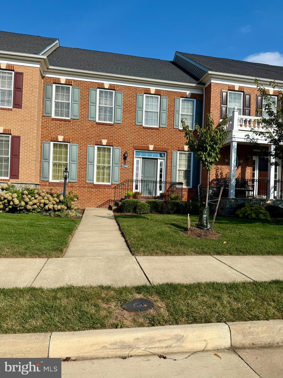 LOUDOUN VALLEY ESTATES 2 - Residential Lease