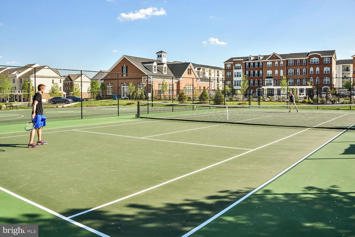 LOUDOUN VALLEY ESTATES 2 - Residential Lease