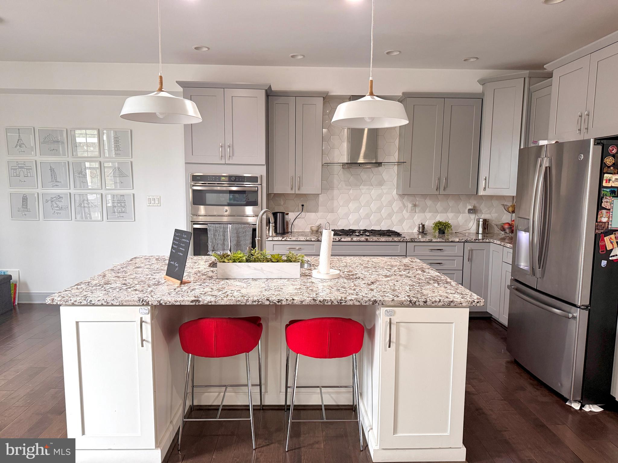 LOUDOUN VALLEY ESTATES 2 - Residential Lease