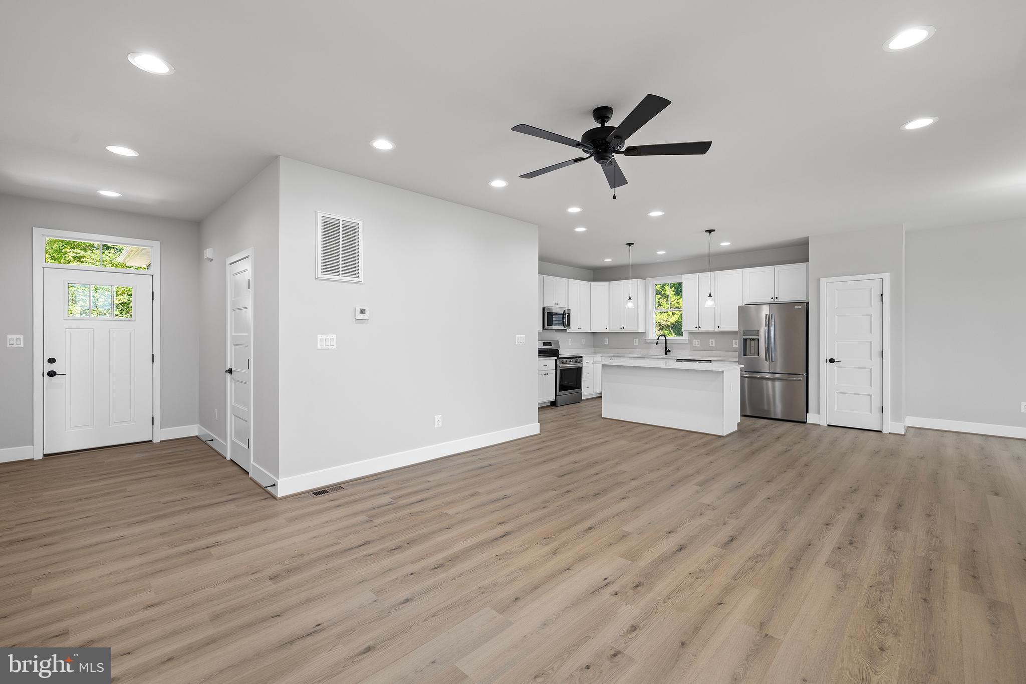 WESTMORELAND SHORES - Residential