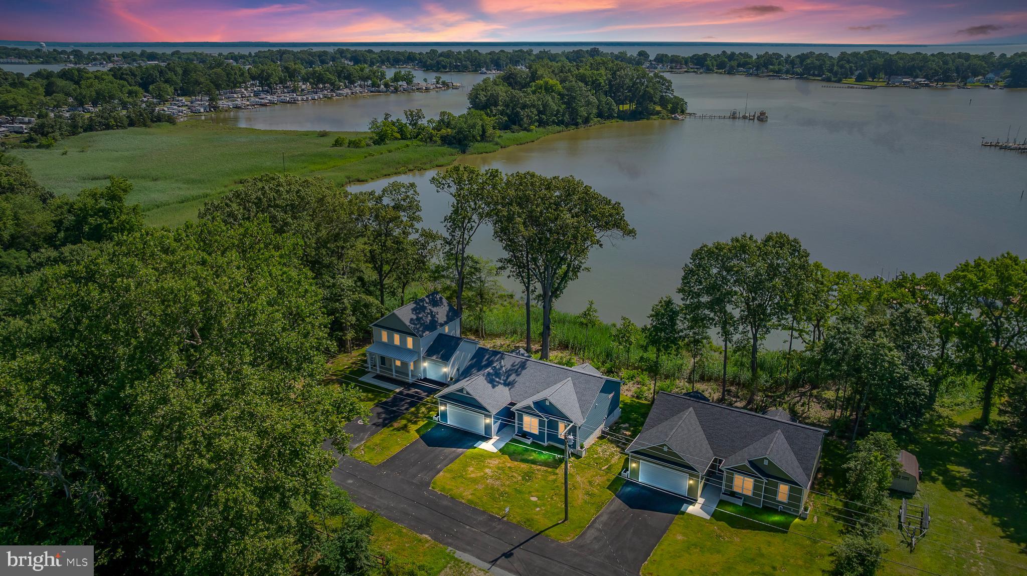 WESTMORELAND SHORES - Residential