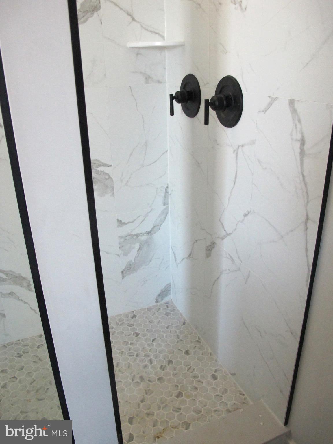 WESTMORELAND SHORES - Residential