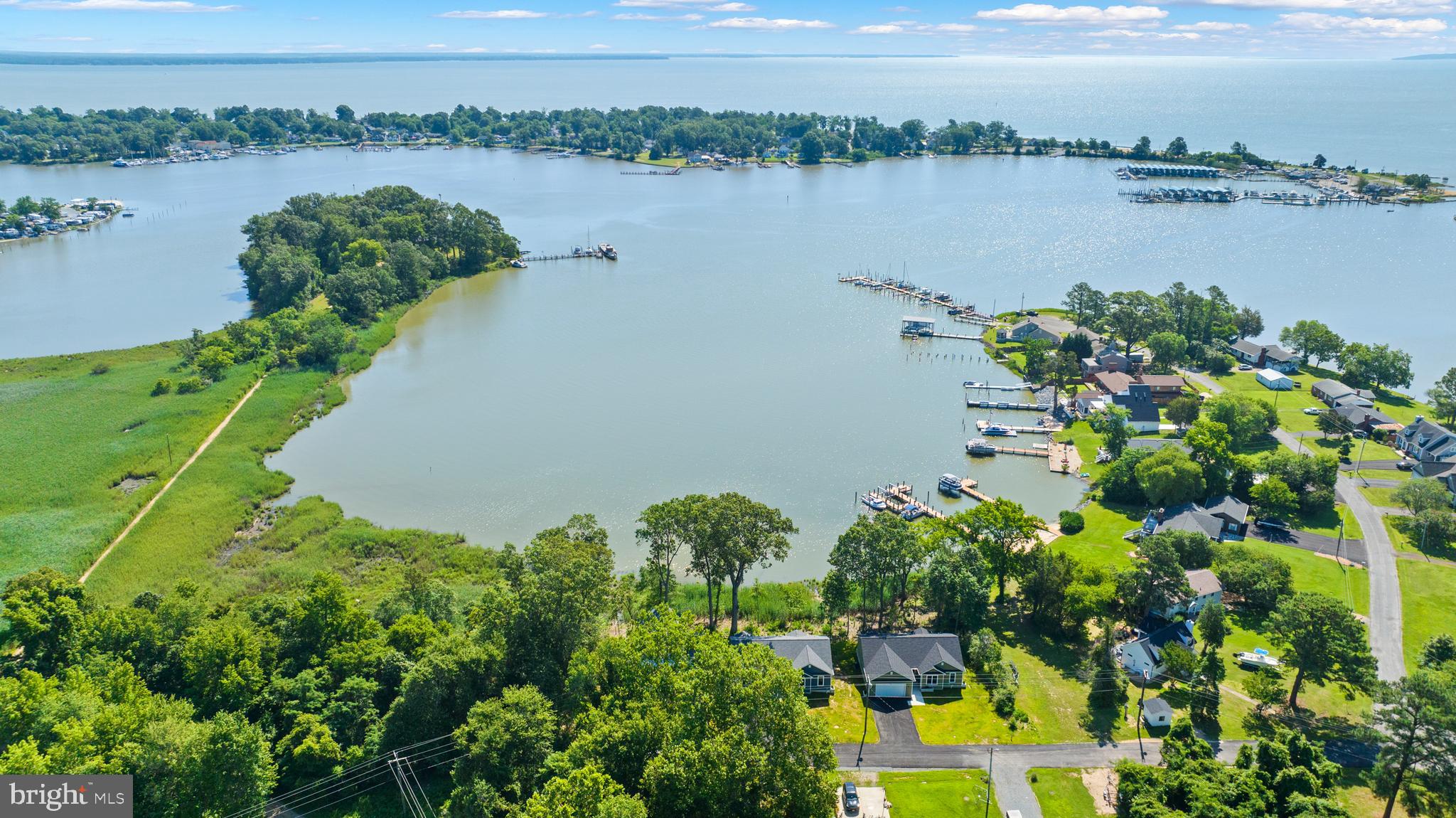 WESTMORELAND SHORES - Residential