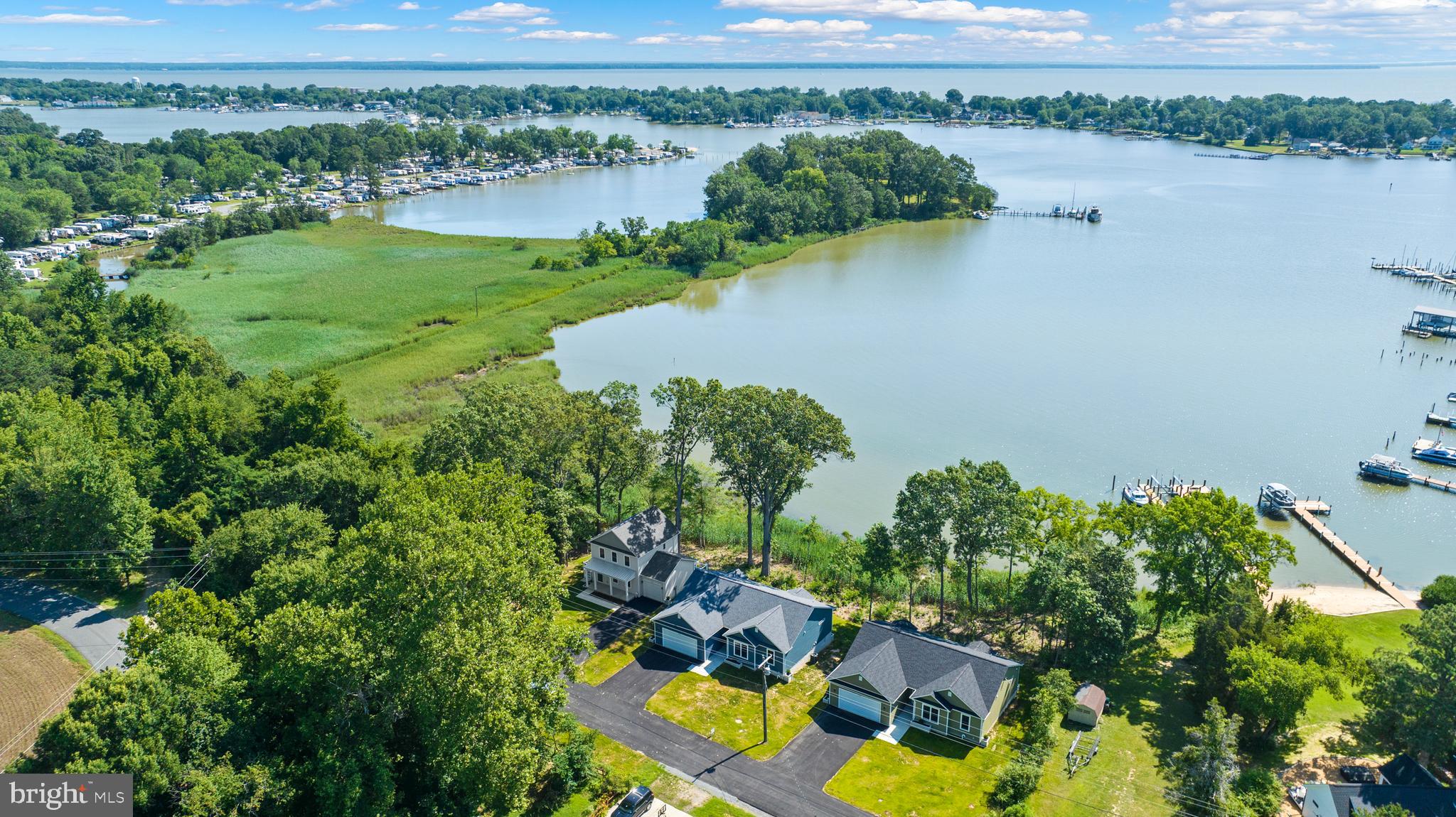 WESTMORELAND SHORES - Residential