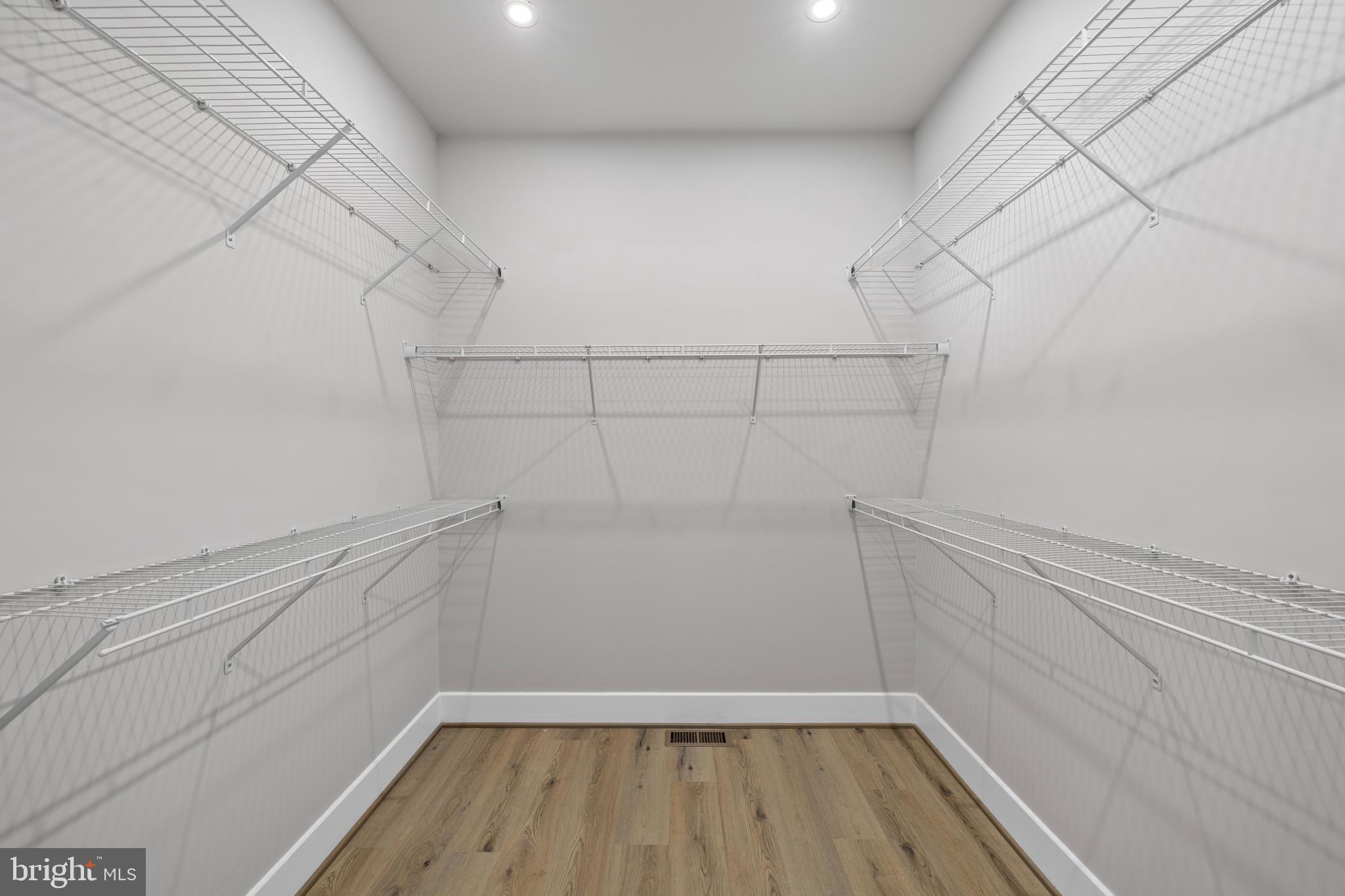 WESTMORELAND SHORES - Residential