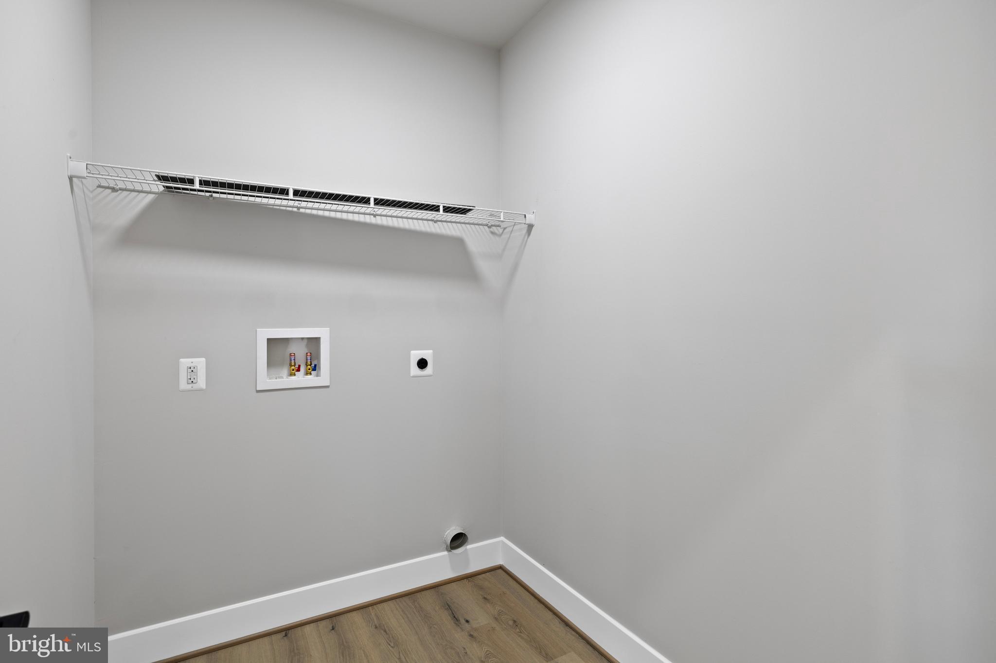 WESTMORELAND SHORES - Residential