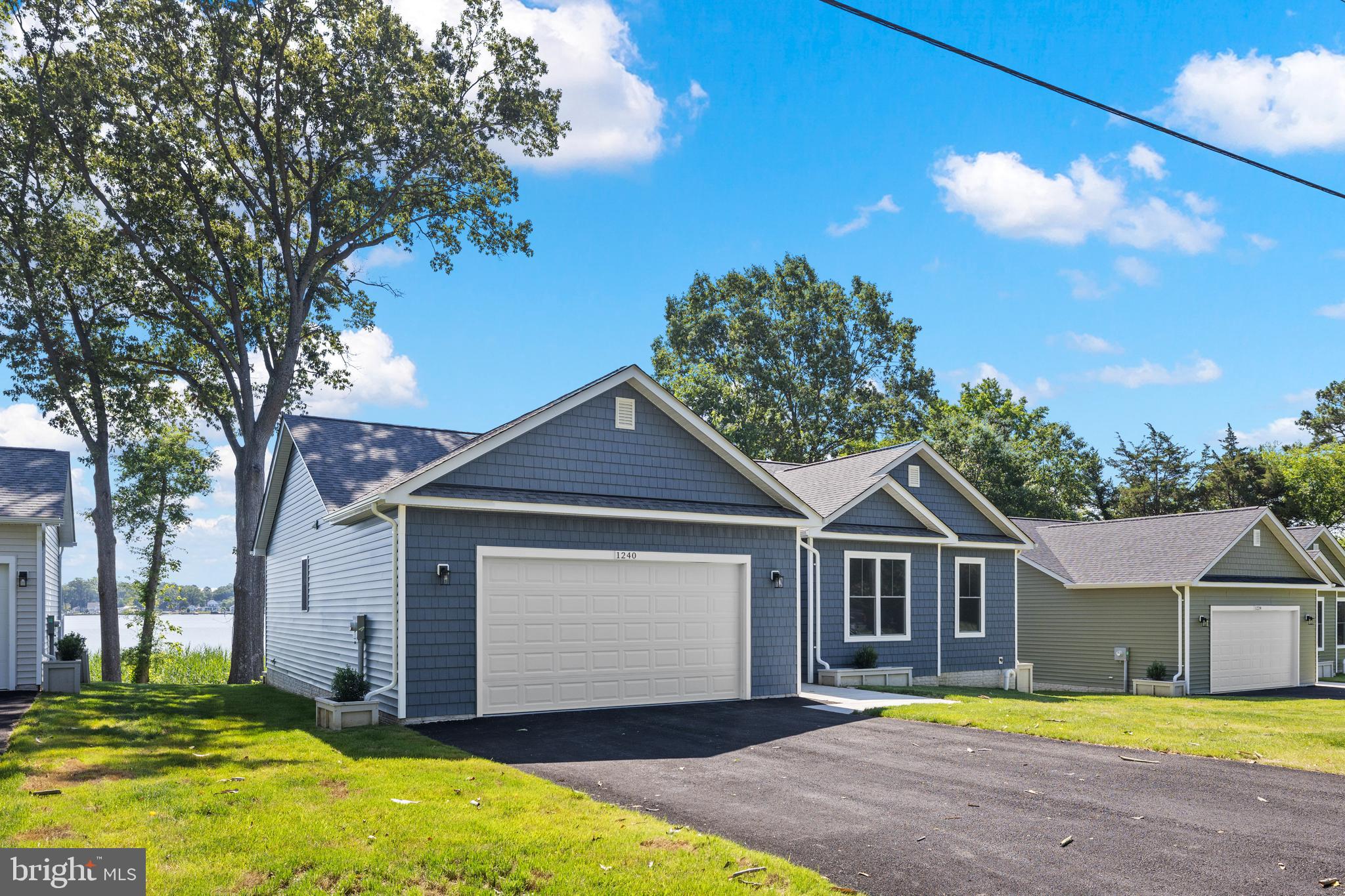 WESTMORELAND SHORES - Residential