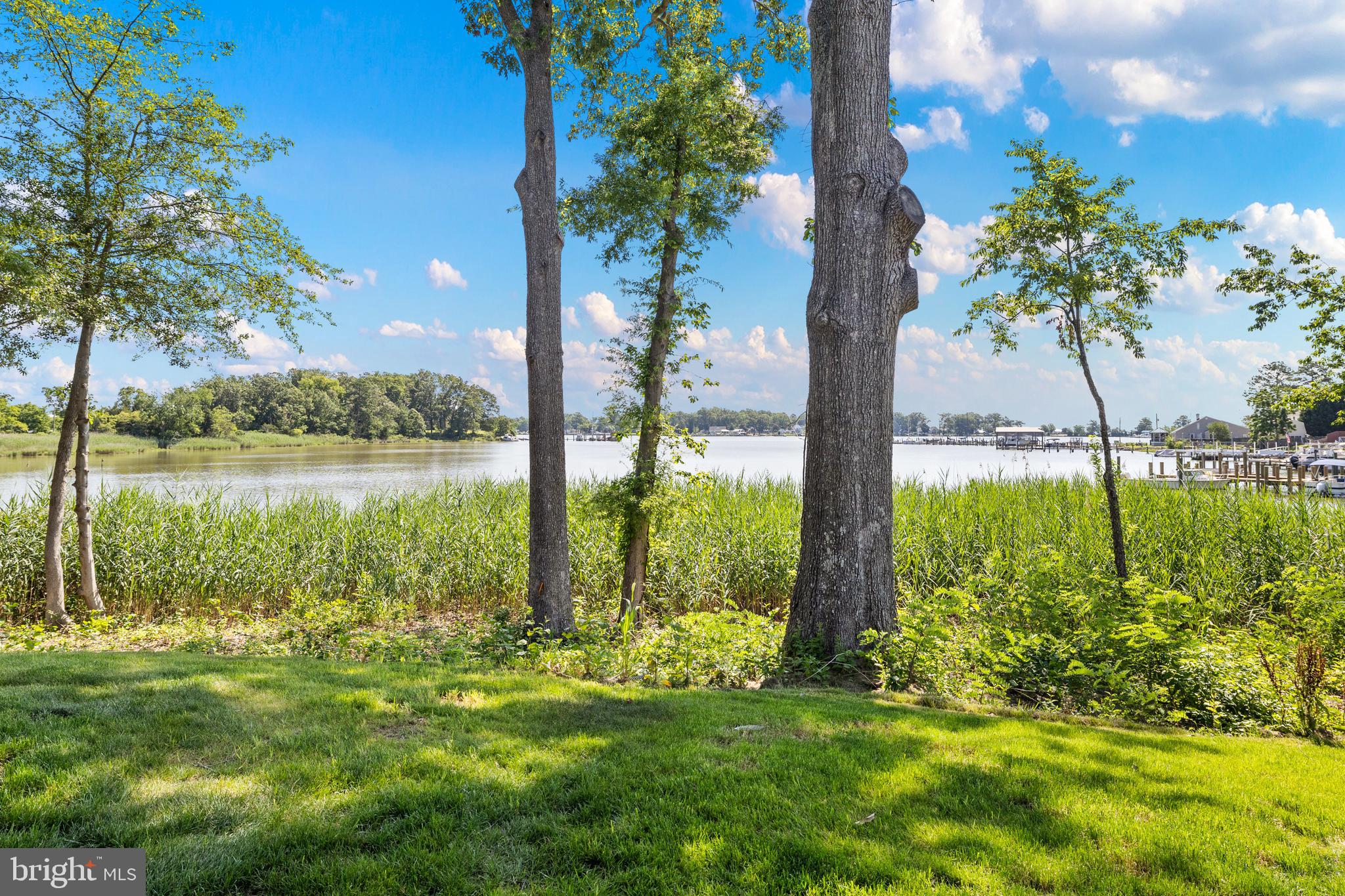 WESTMORELAND SHORES - Residential