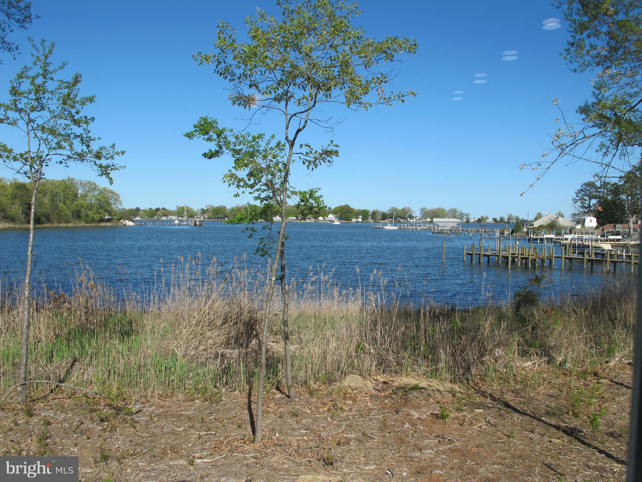 WESTMORELAND SHORES - Residential