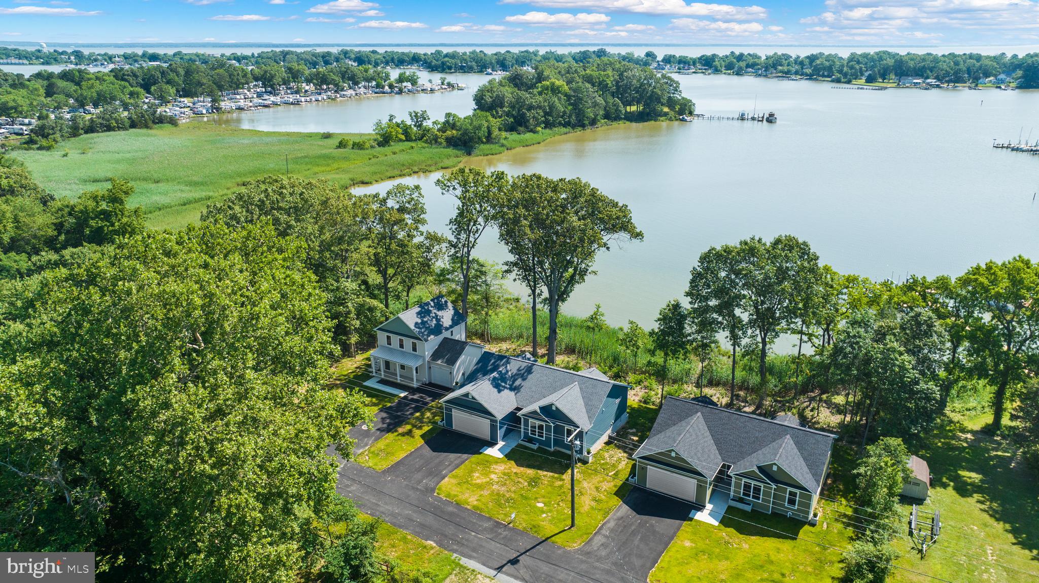 WESTMORELAND SHORES - Residential