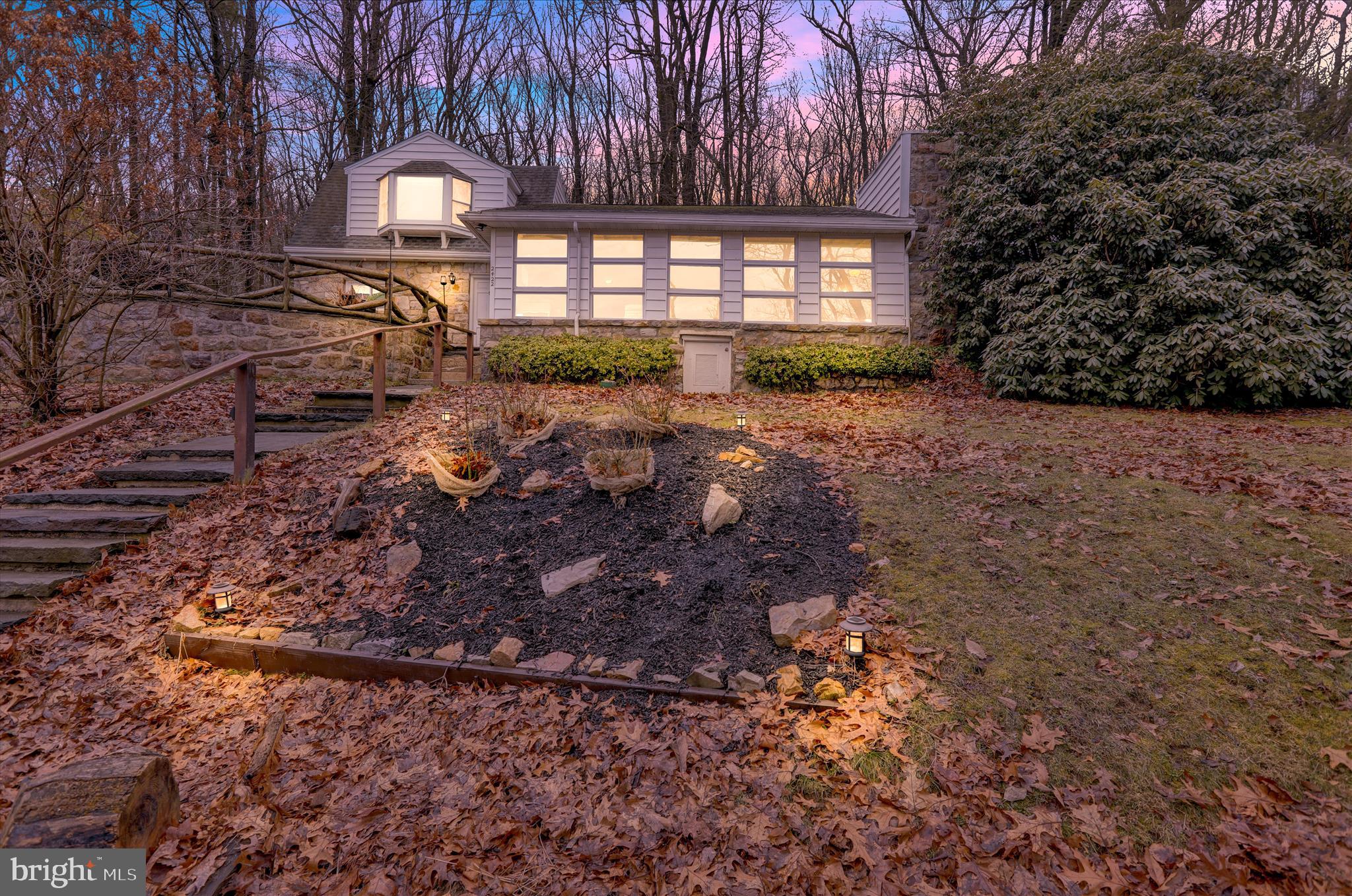 2422 HIGHLAND AVENUE