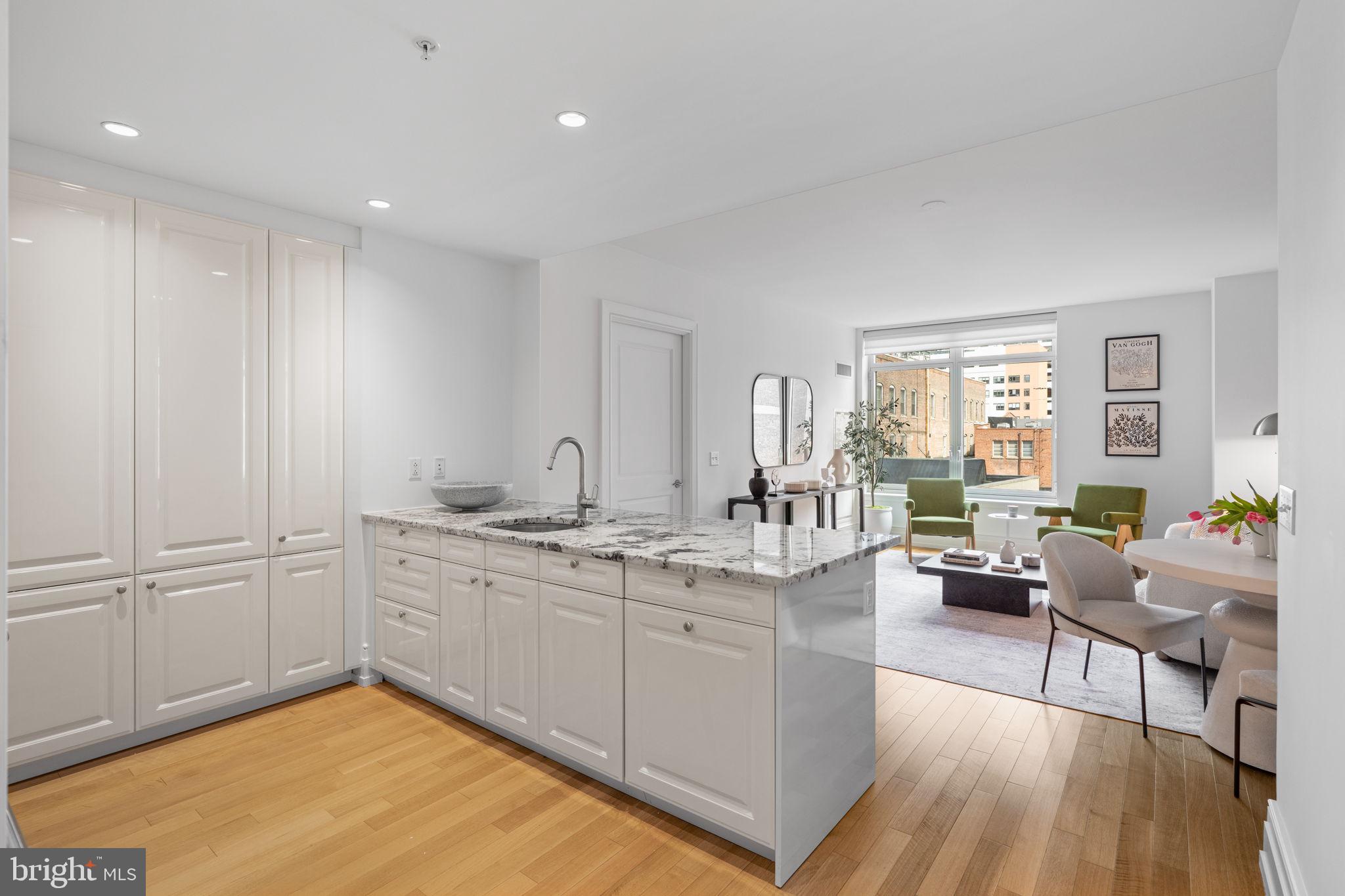 RITTENHOUSE SQUARE - Residential Lease