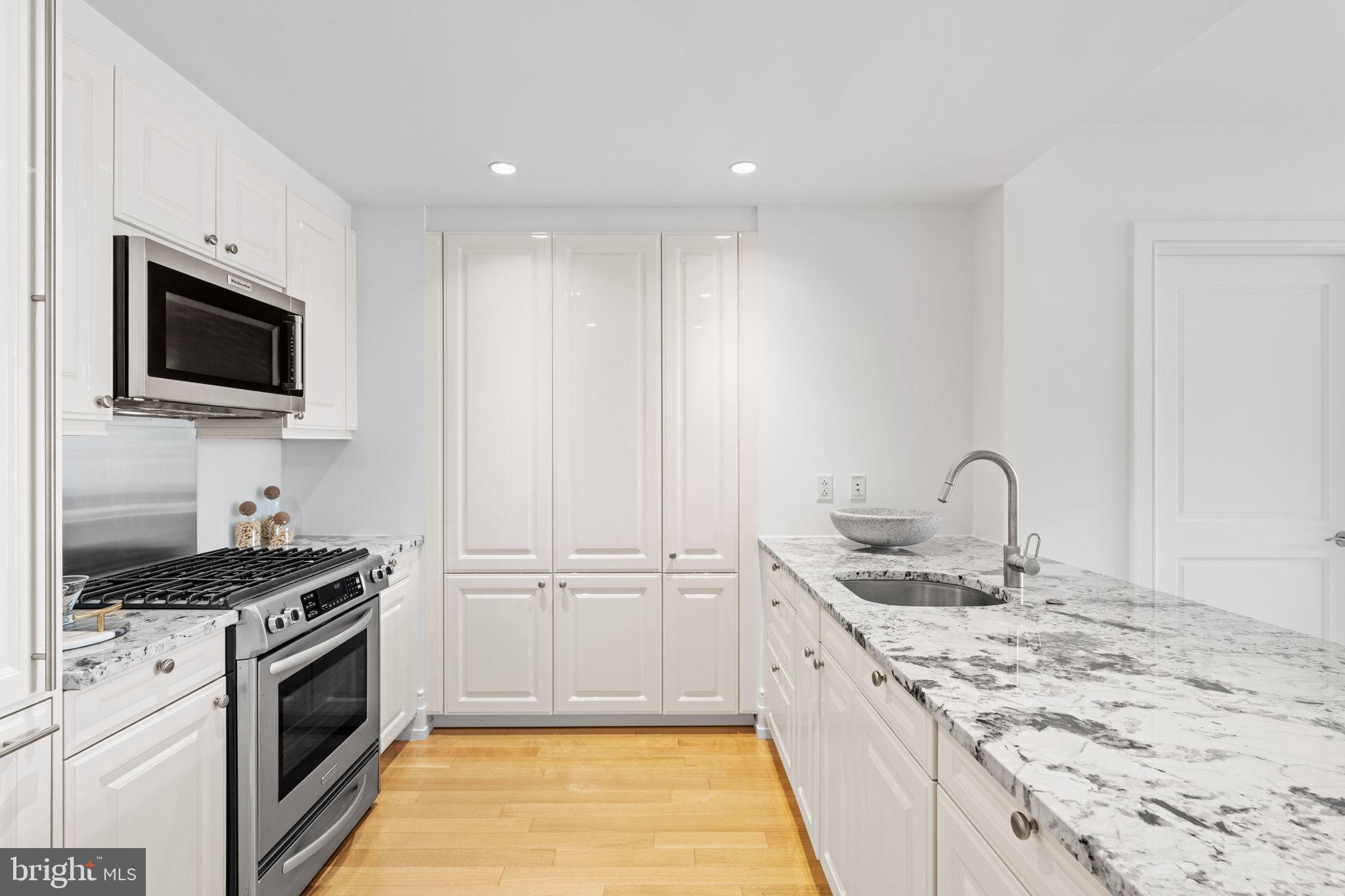 RITTENHOUSE SQUARE - Residential Lease