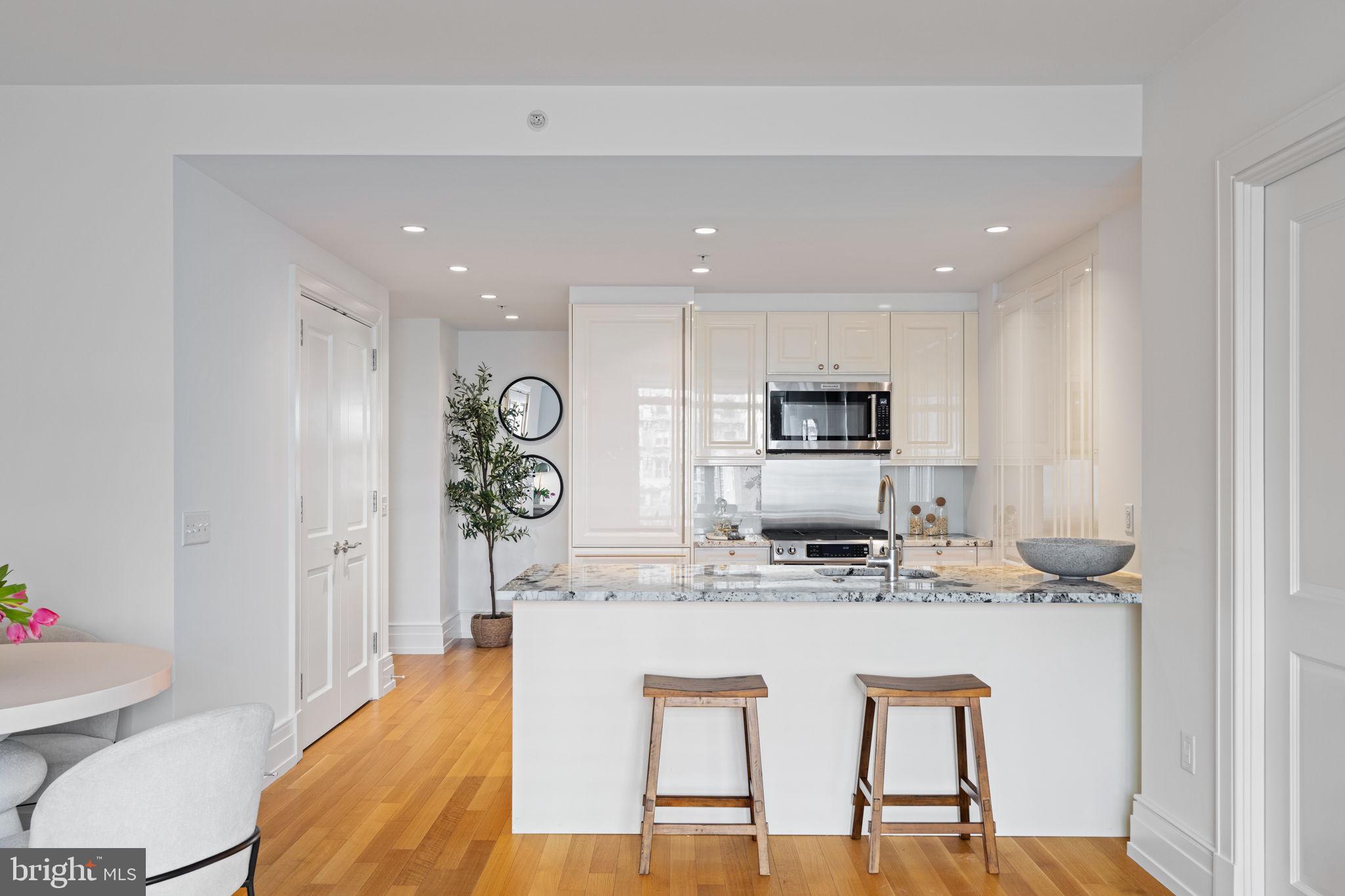 RITTENHOUSE SQUARE - Residential Lease