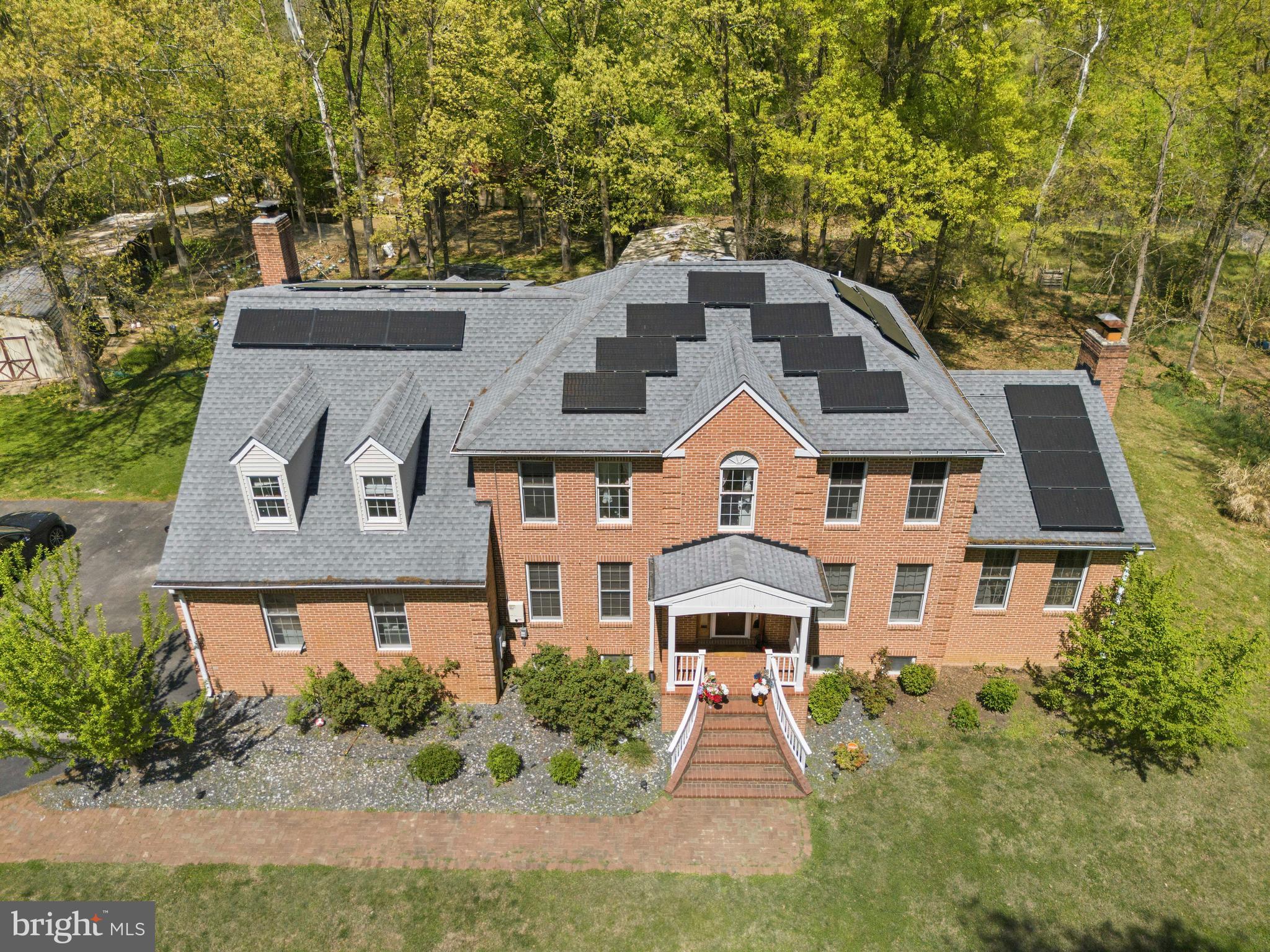 JAMESTOWNE ESTATES - Residential