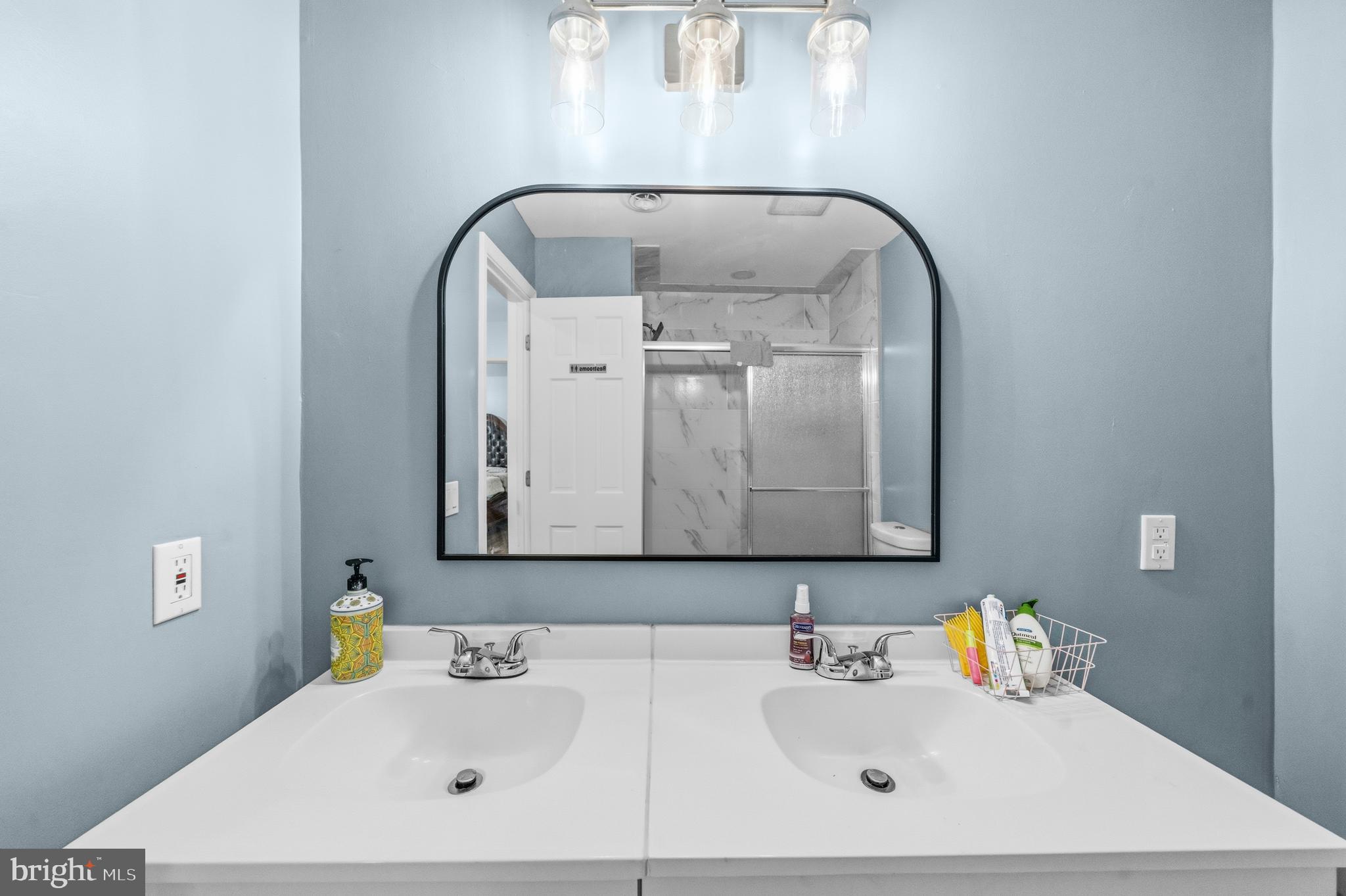 JAMESTOWNE ESTATES - Residential