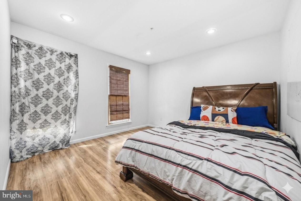 JAMESTOWNE ESTATES - Residential