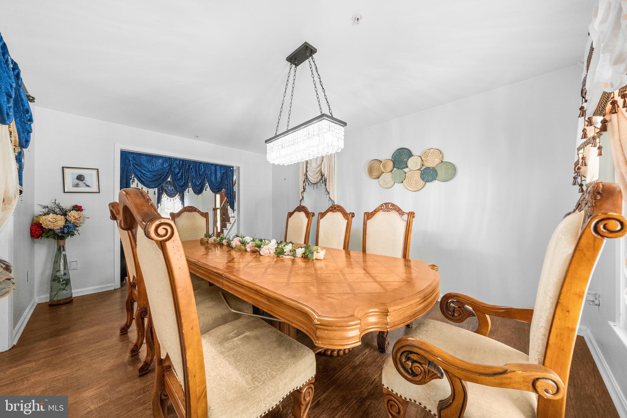 JAMESTOWNE ESTATES - Residential