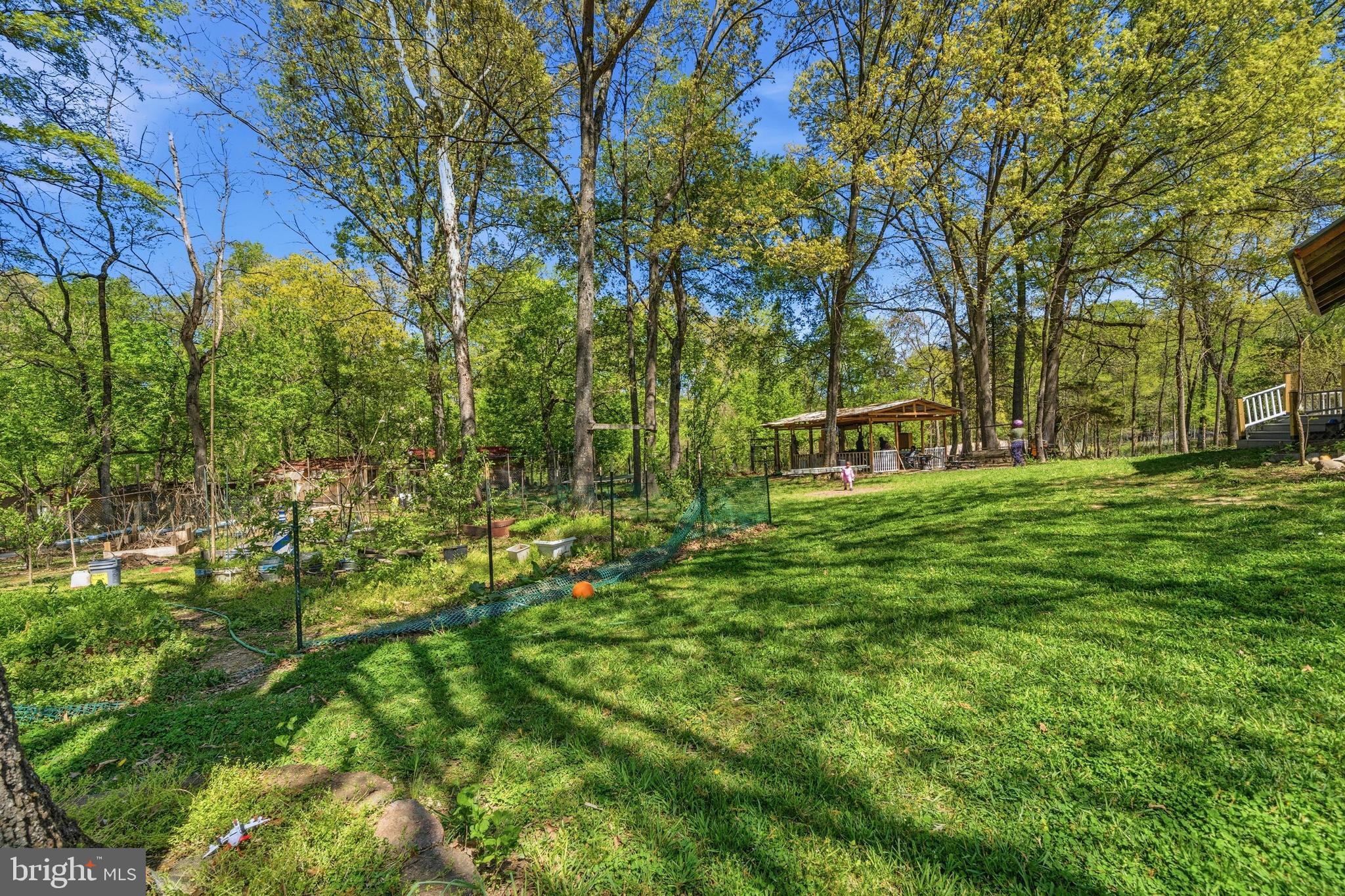 JAMESTOWNE ESTATES - Residential