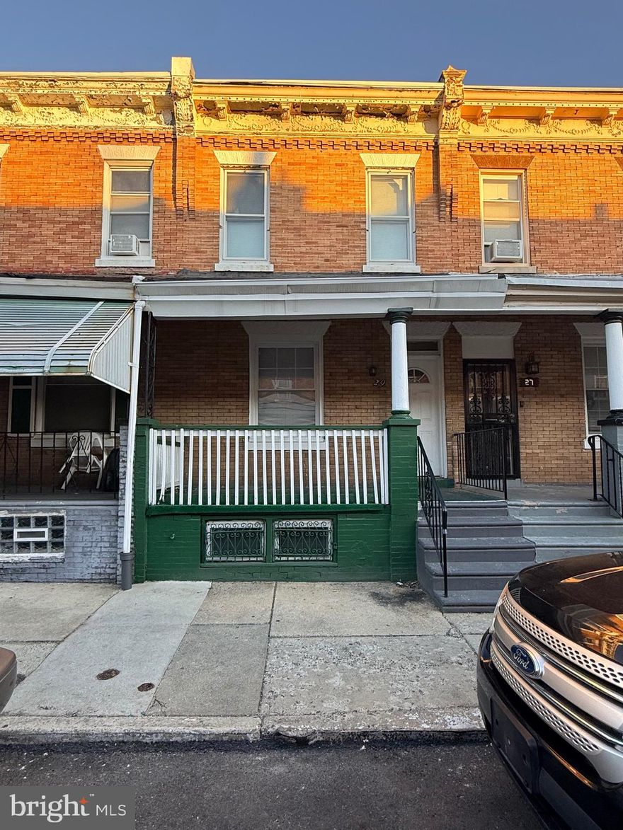 Charming 2-bedroom, 1-bath home with great potential. Offers an excellent opportunity to add personal touches and value with TLC to suit the buyer’s taste. Ideal as a starter home or investment property. Sold as-is.