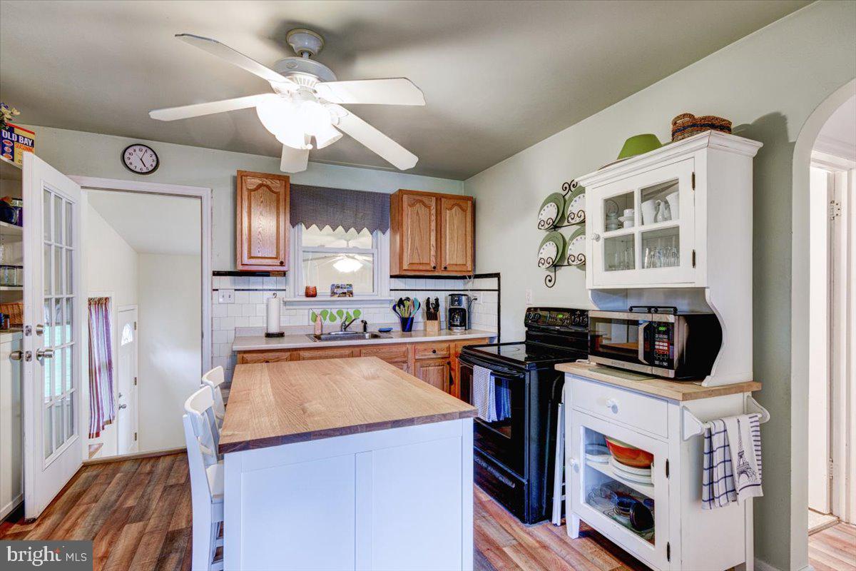 HAZELWOOD FARMS - Residential