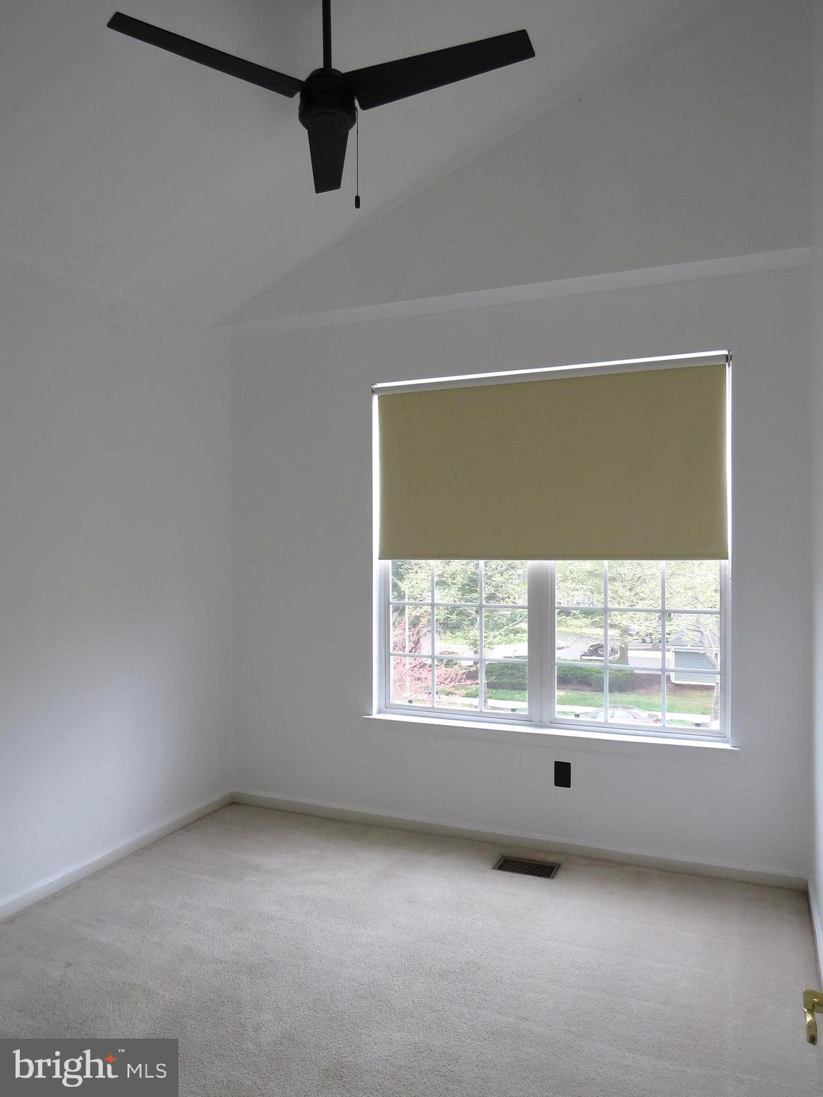 HAMPSHIRE HALL CONDO - Residential